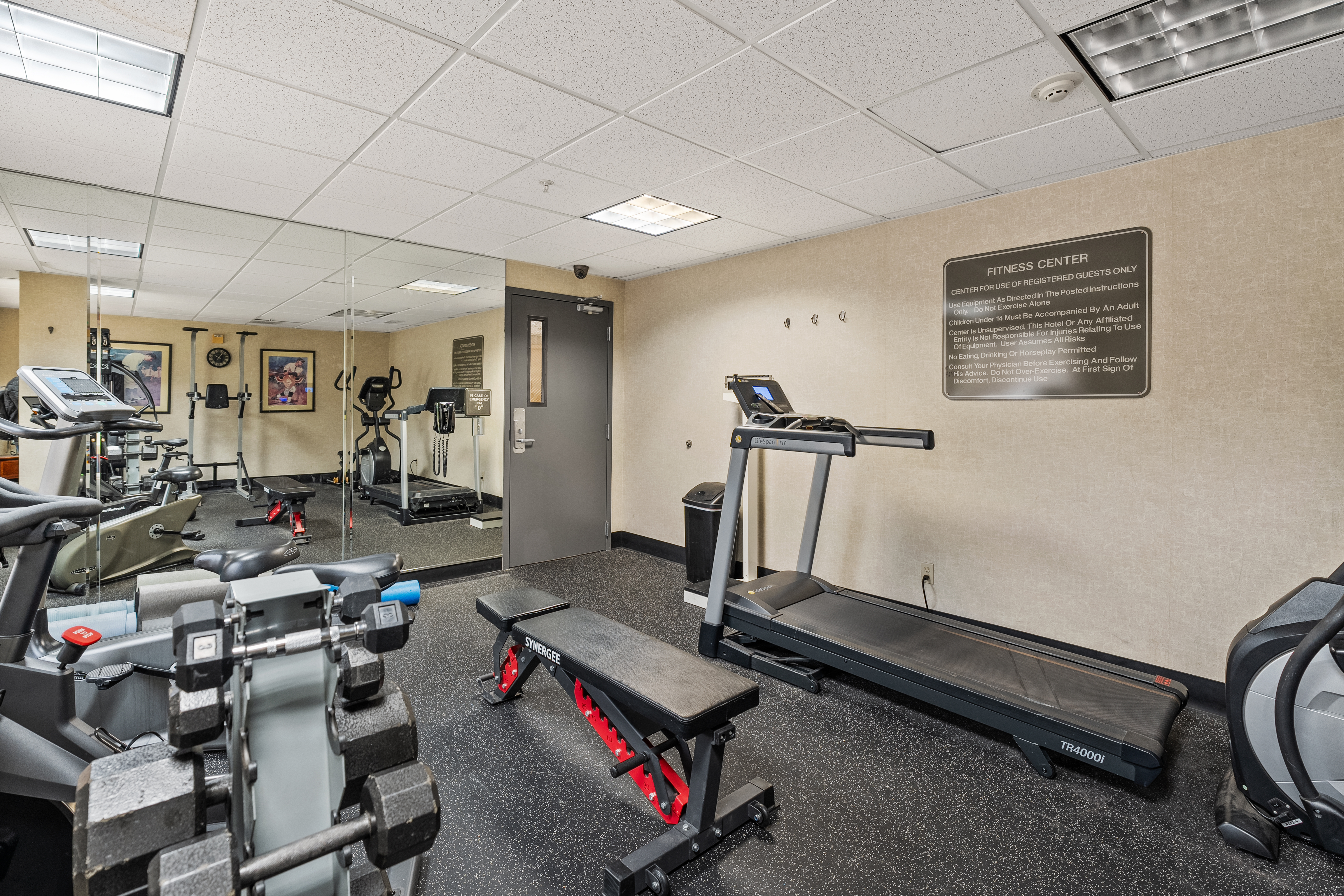 Fitness room at Hawthorn Suites by Wyndham Rancho Cordova/Folsom in Gold River, California