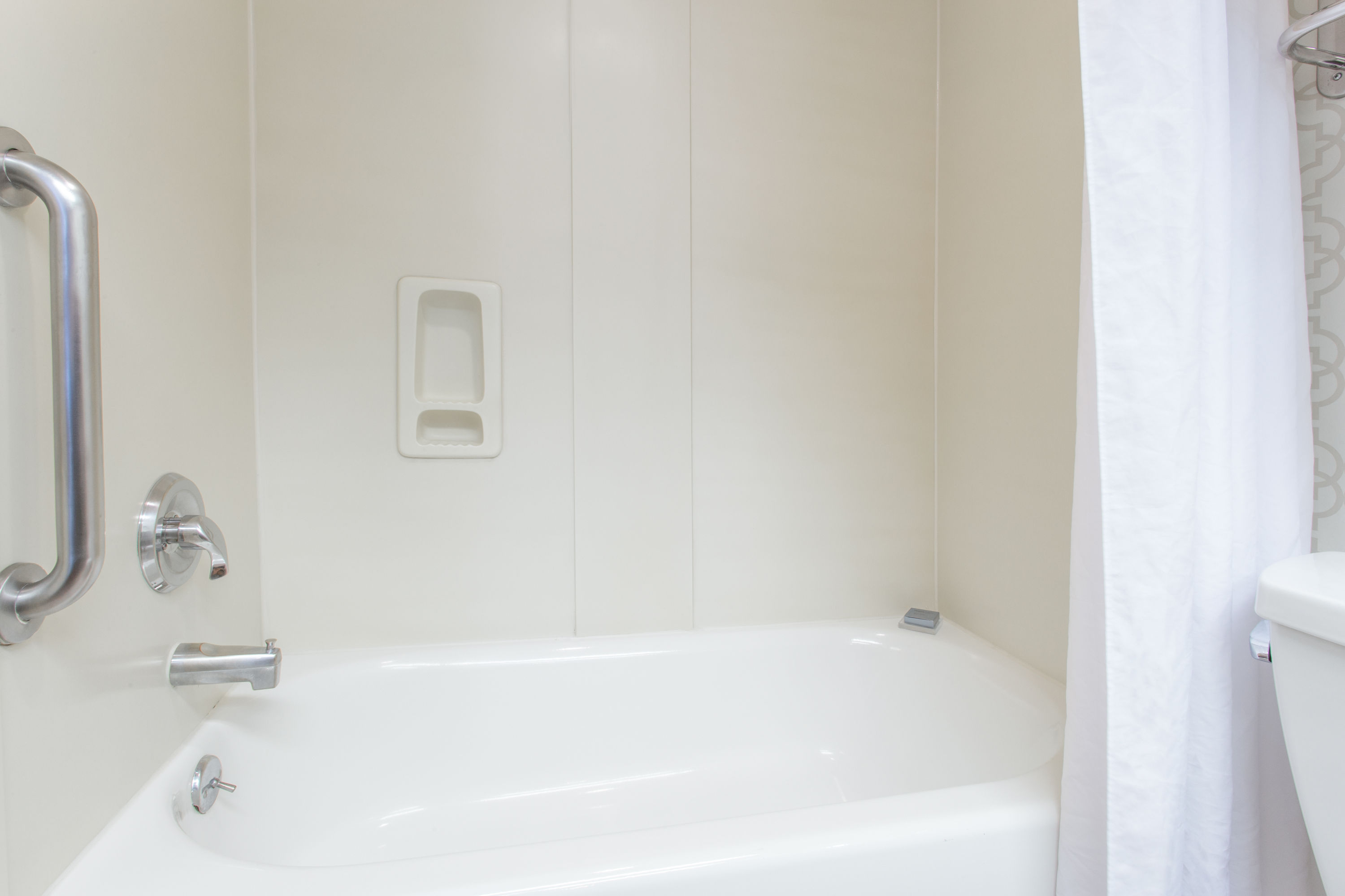 Guest room at the Hawthorn Suites by Wyndham Livermore Wine Country in Livermore, California