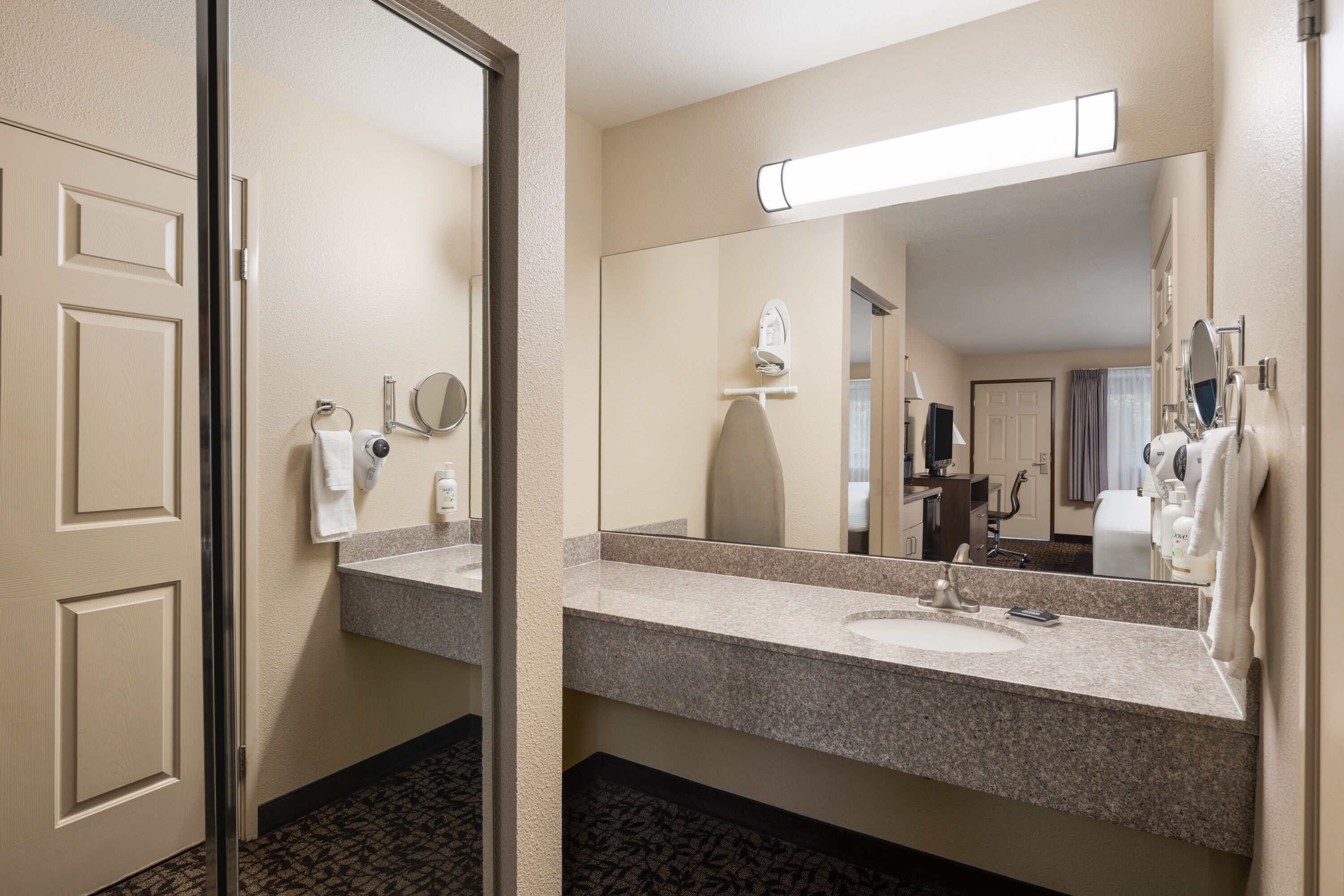Guest room bath at the Hawthorn Suites by Wyndham Napa Valley in Napa, California