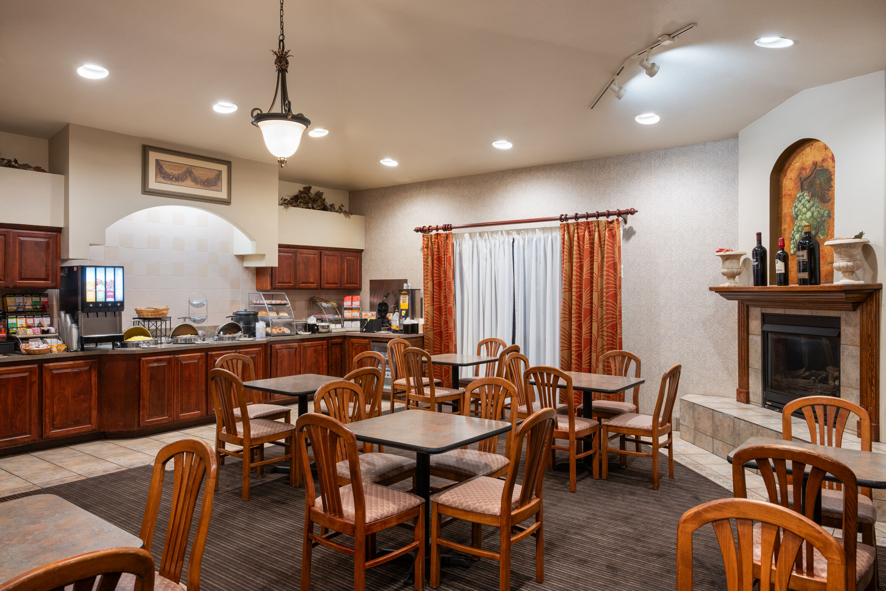 Free breakfast at Hawthorn Suites by Wyndham Napa Valley in Napa, California