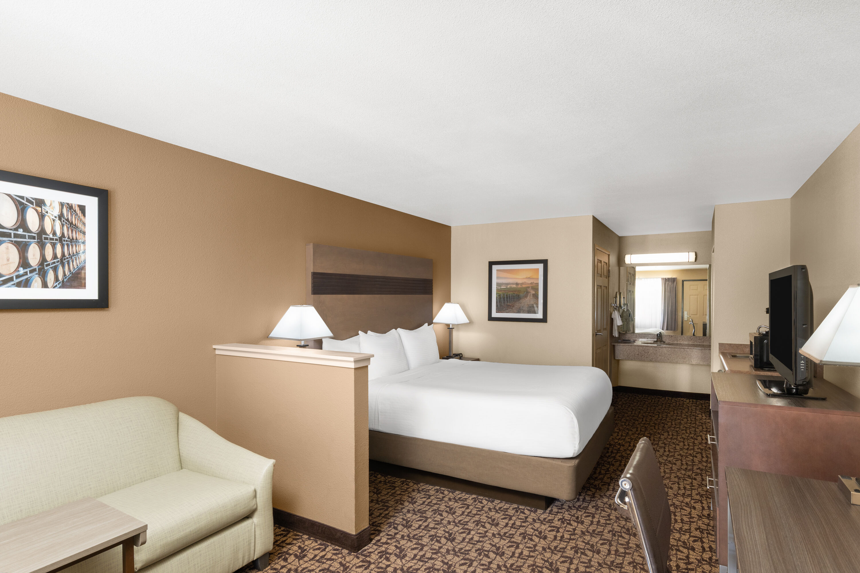 Guest room at the Hawthorn Suites by Wyndham Napa Valley in Napa, California