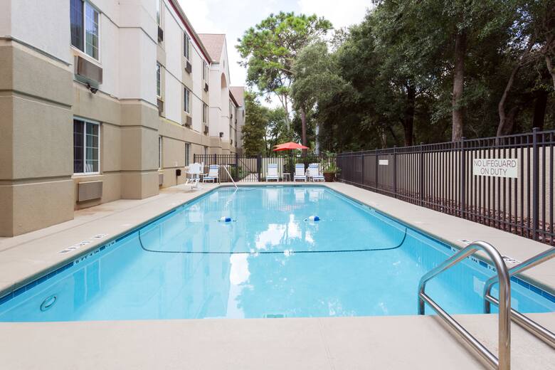 Pool at the Hawthorn Suites by Wyndham Orlando Altamonte Springs in Altamonte Springs, Florida