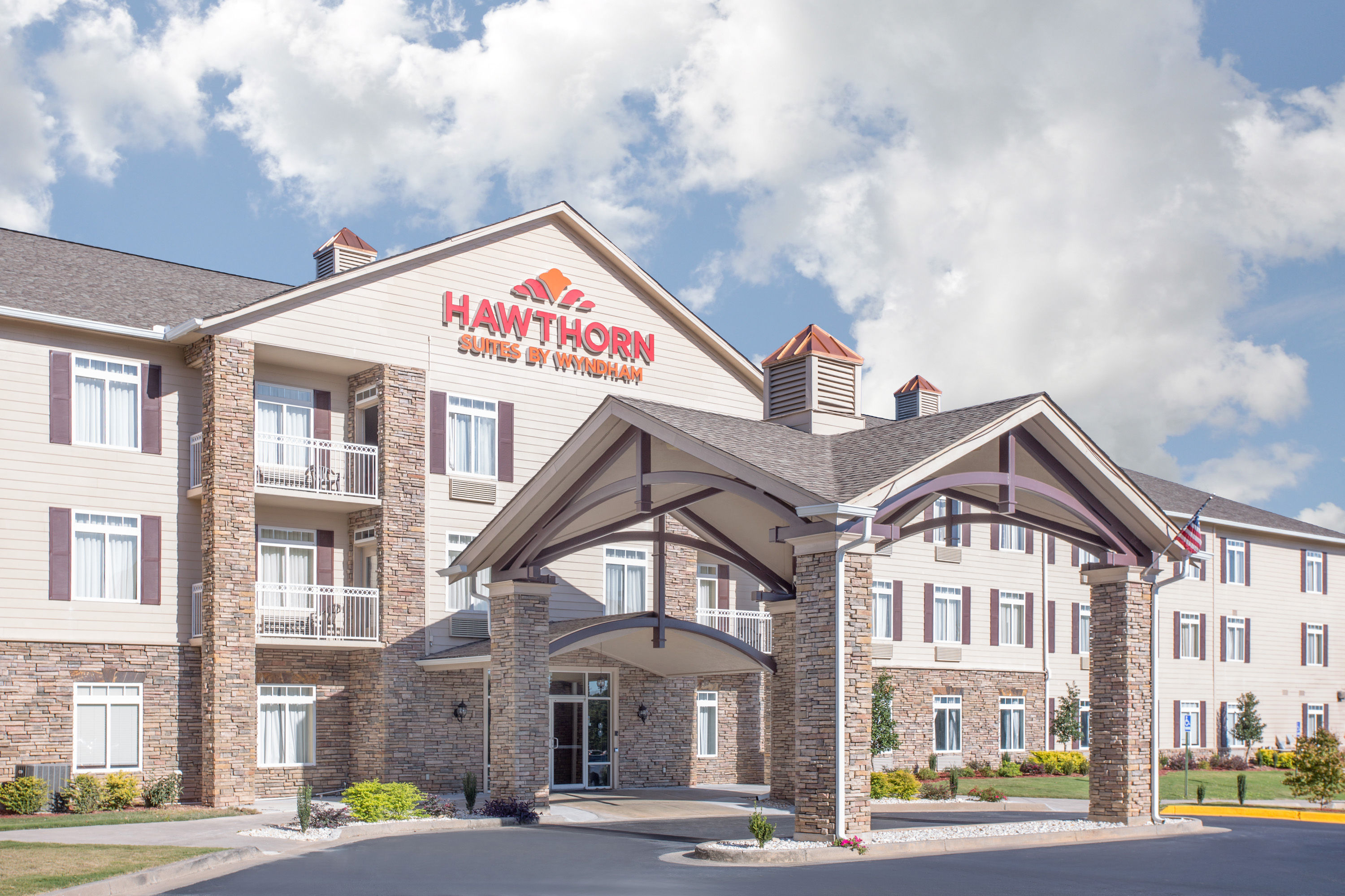 Exterior of Hawthorn Extended Stay by Wyndham Conyers hotel in Conyers, Georgia
