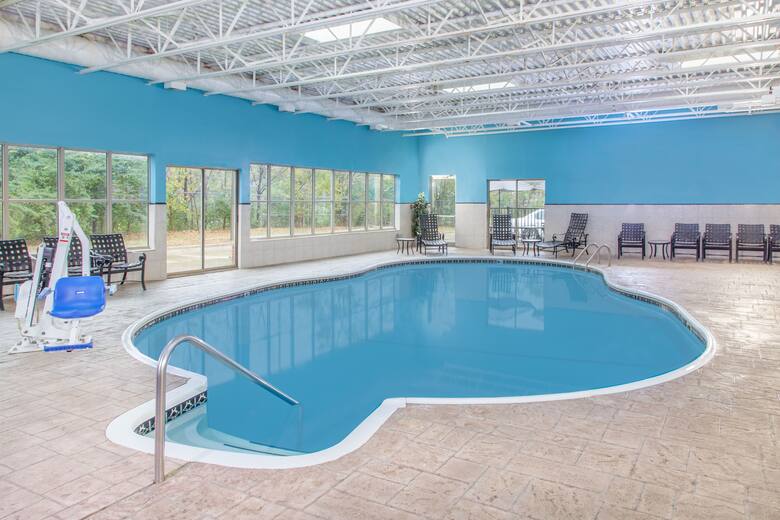 Pool at the Hawthorn Suites by Wyndham Bloomington in Bloomington, Illinois