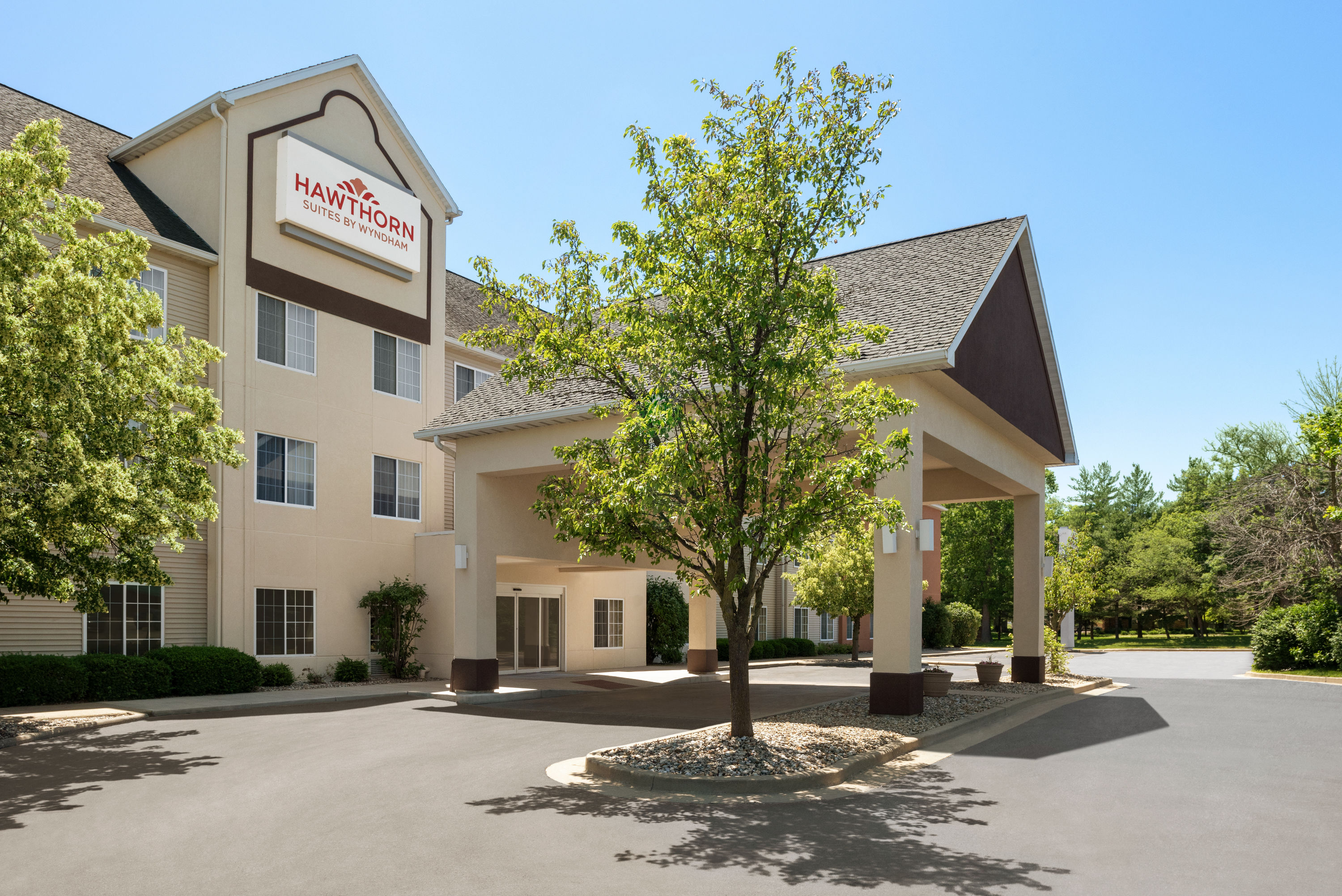 Hawthorn Suites By Wyndham Decatur Decatur Il Hotels