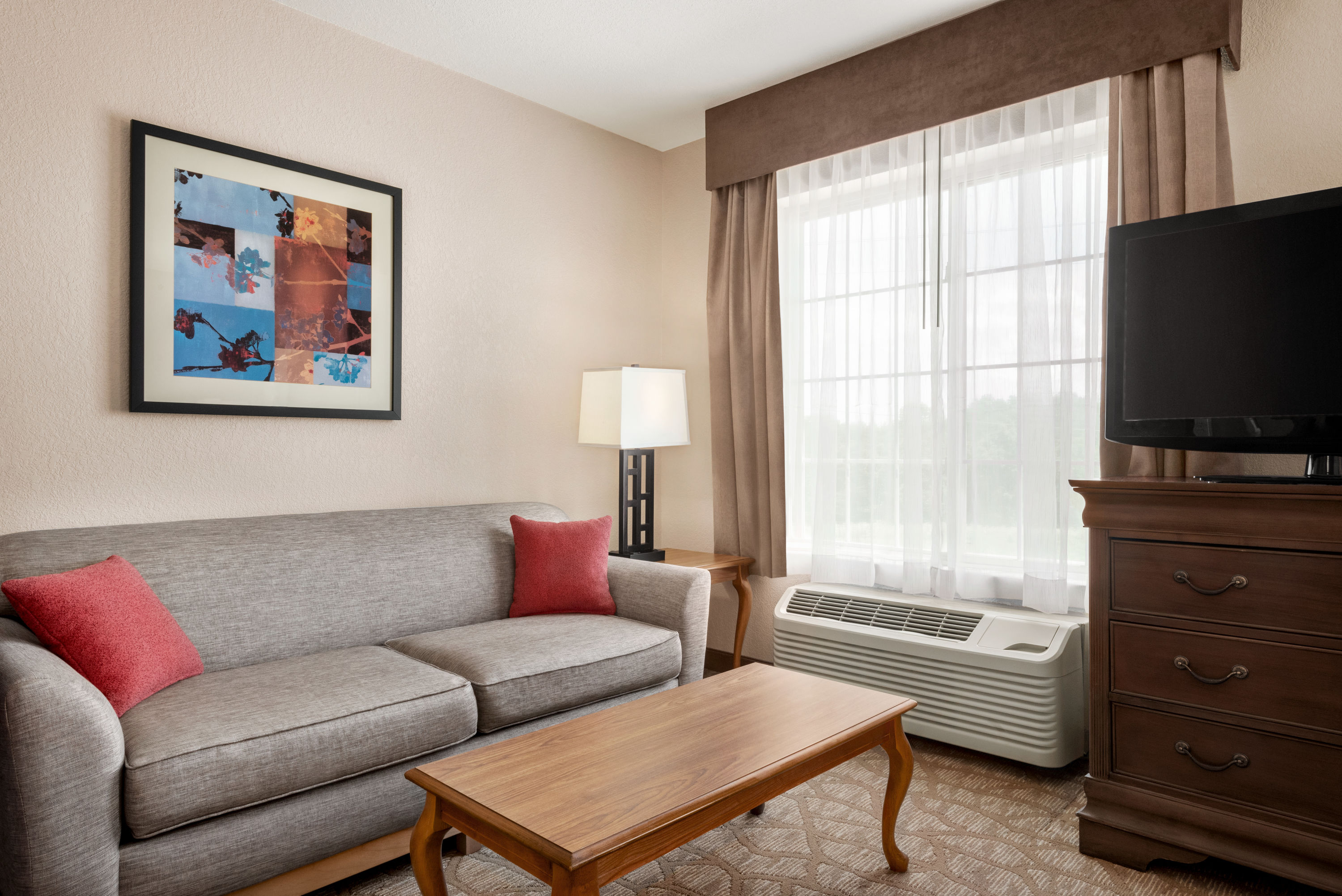 Hawthorn Extended Stay by Wyndham Decatur suite in Decatur, Illinois