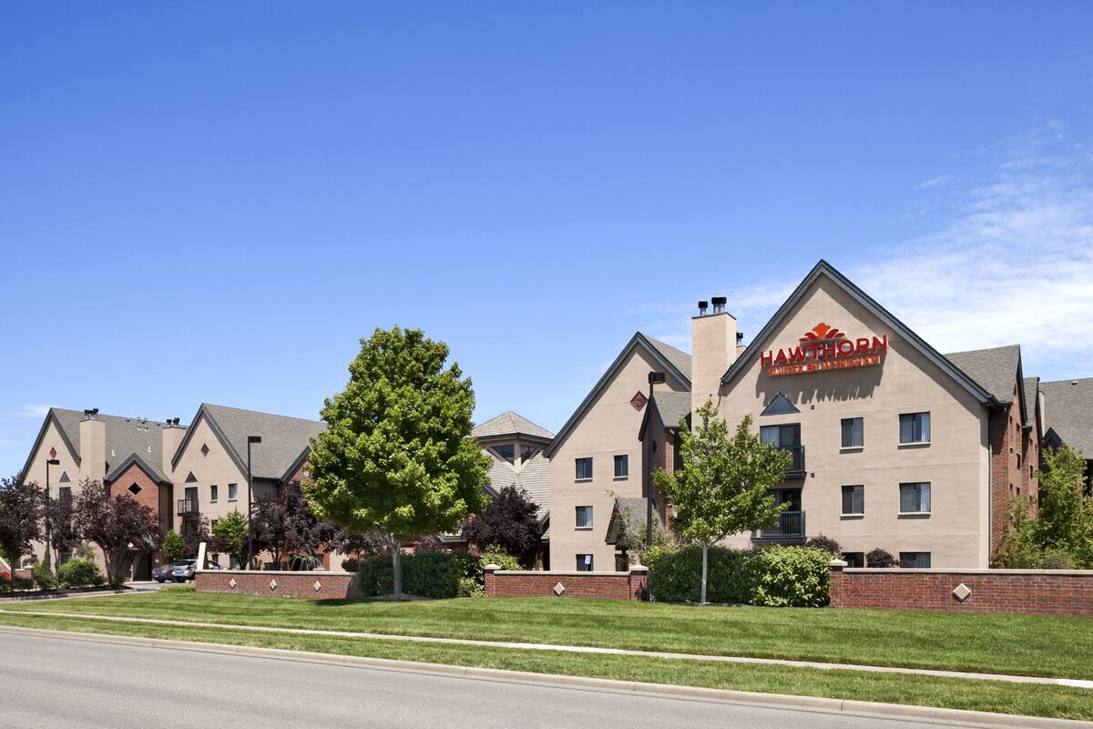 Hawthorn Suites By Wyndham Overland Park Hotels Exterior Of Hawthorn Suites By Wyndham Overland Park Hotel In Kansas