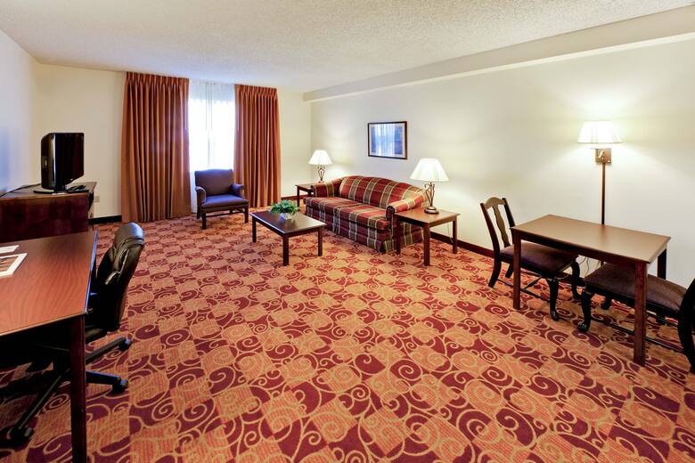 Guest room at the Hawthorn Suites by Wyndham Louisville East in Louisville, Kentucky