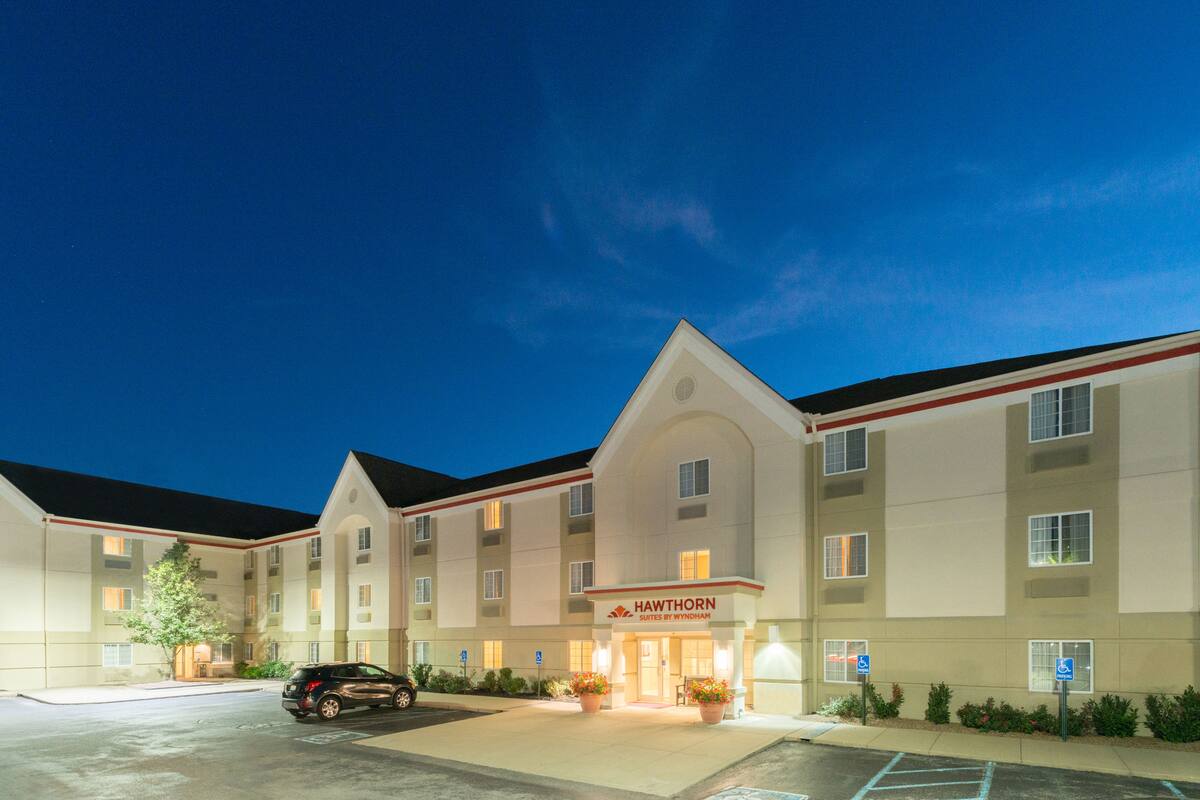 Hawthorn Suites By Wyndham Louisville Jeffersontown Exterior Of Hawthorn Suites By Wyndham Louisville Jeffersontown Hotel In Kentucky