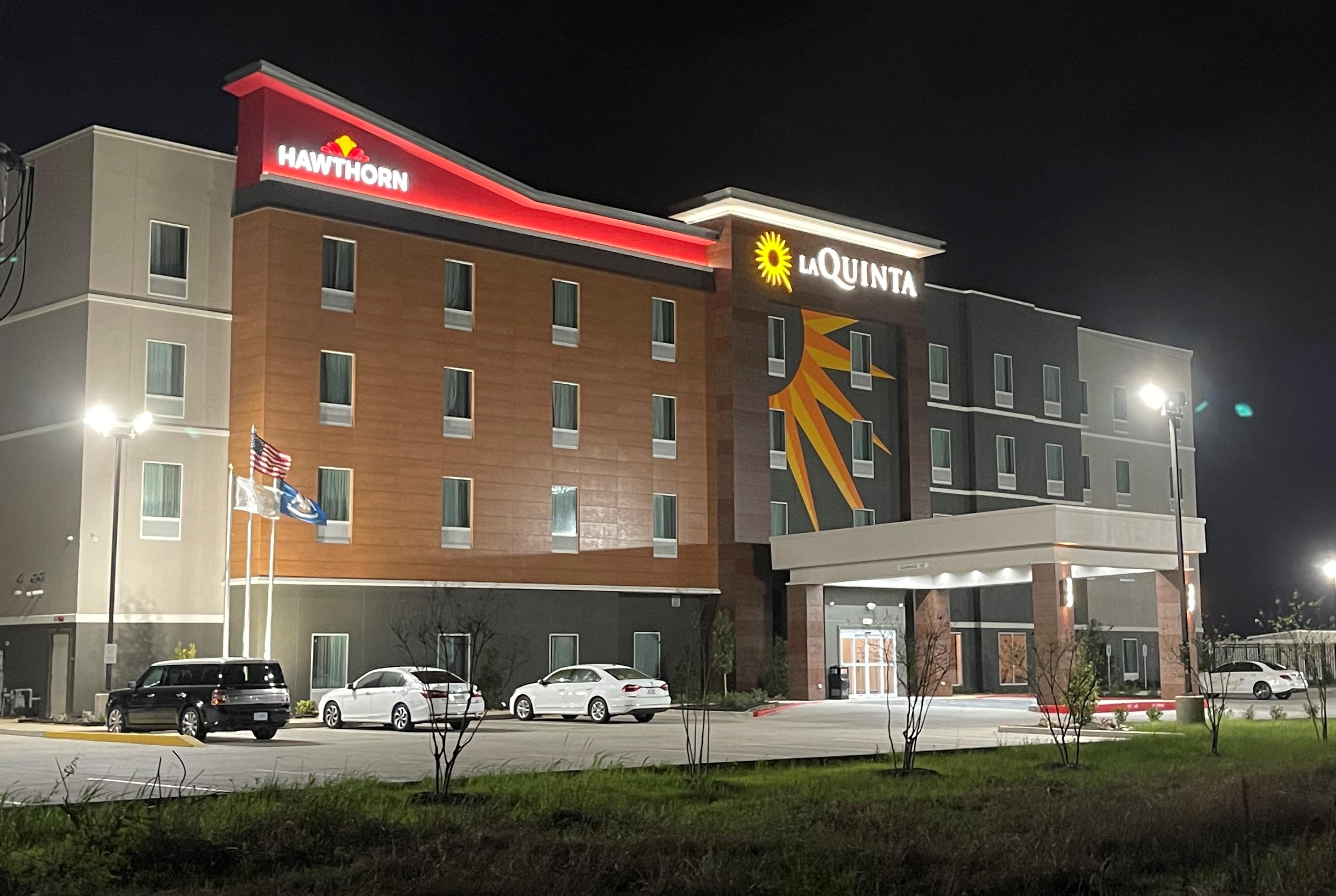 Exterior of Hawthorn Extended Stay by Wyndham Sulphur (Lake Charles) hotel in Sulphur, Louisiana
