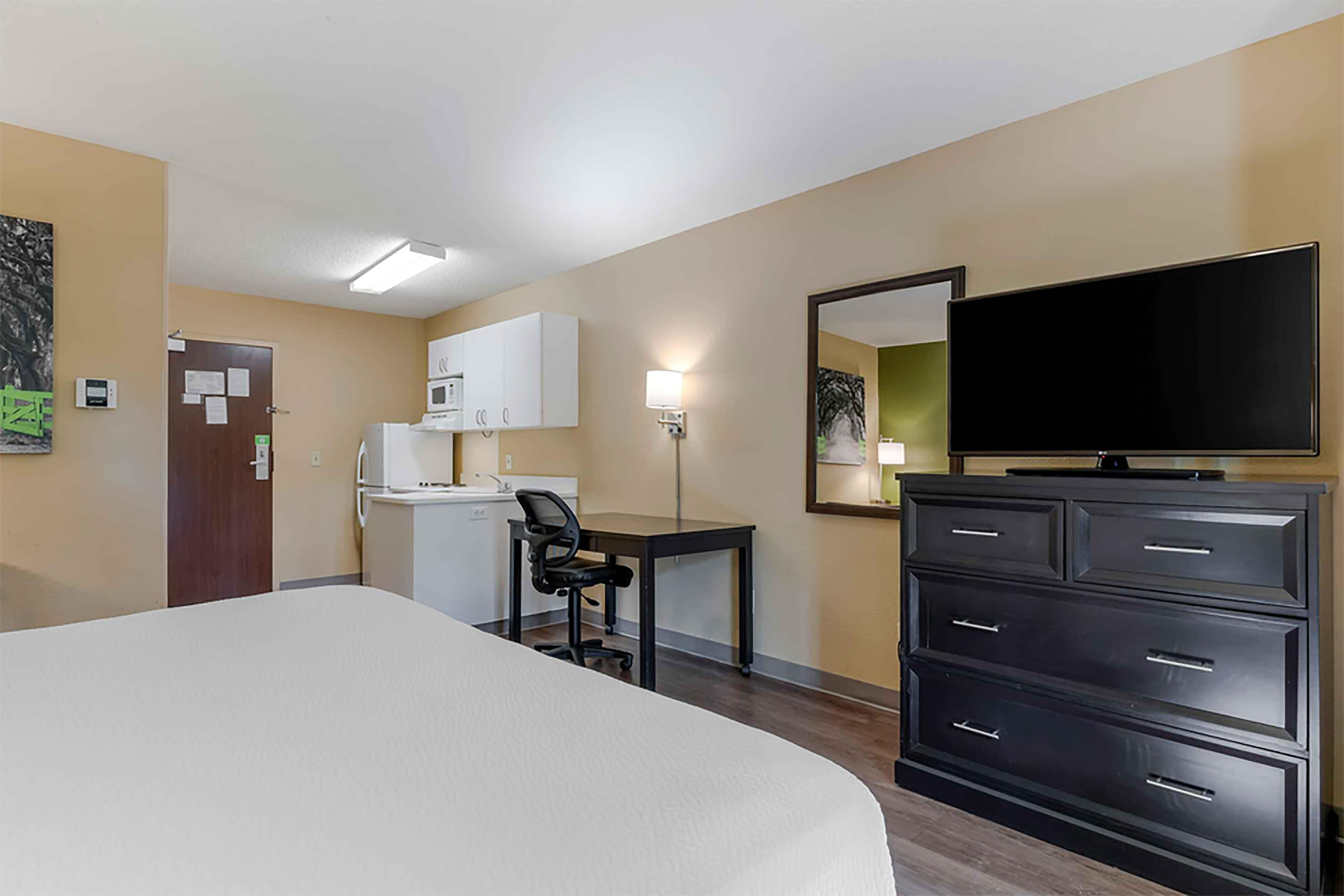 Guest room at the Hawthorn Extended Stay by Wyndham Auburn Hills Detroit in Auburn Hills, Michigan