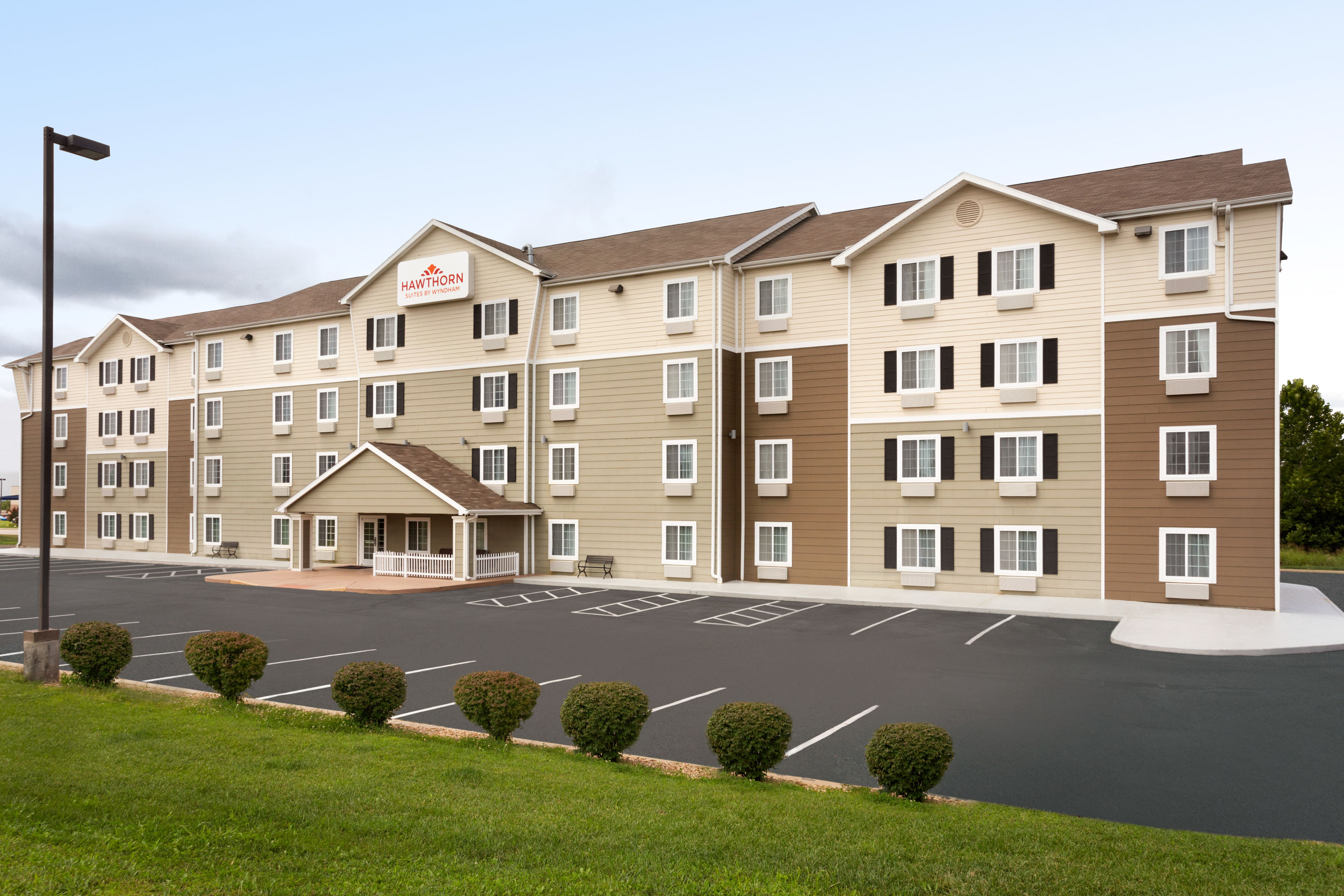 Hawthorn Suites Wyndham St  Robert Ft  Leonard Wood Saint Robert