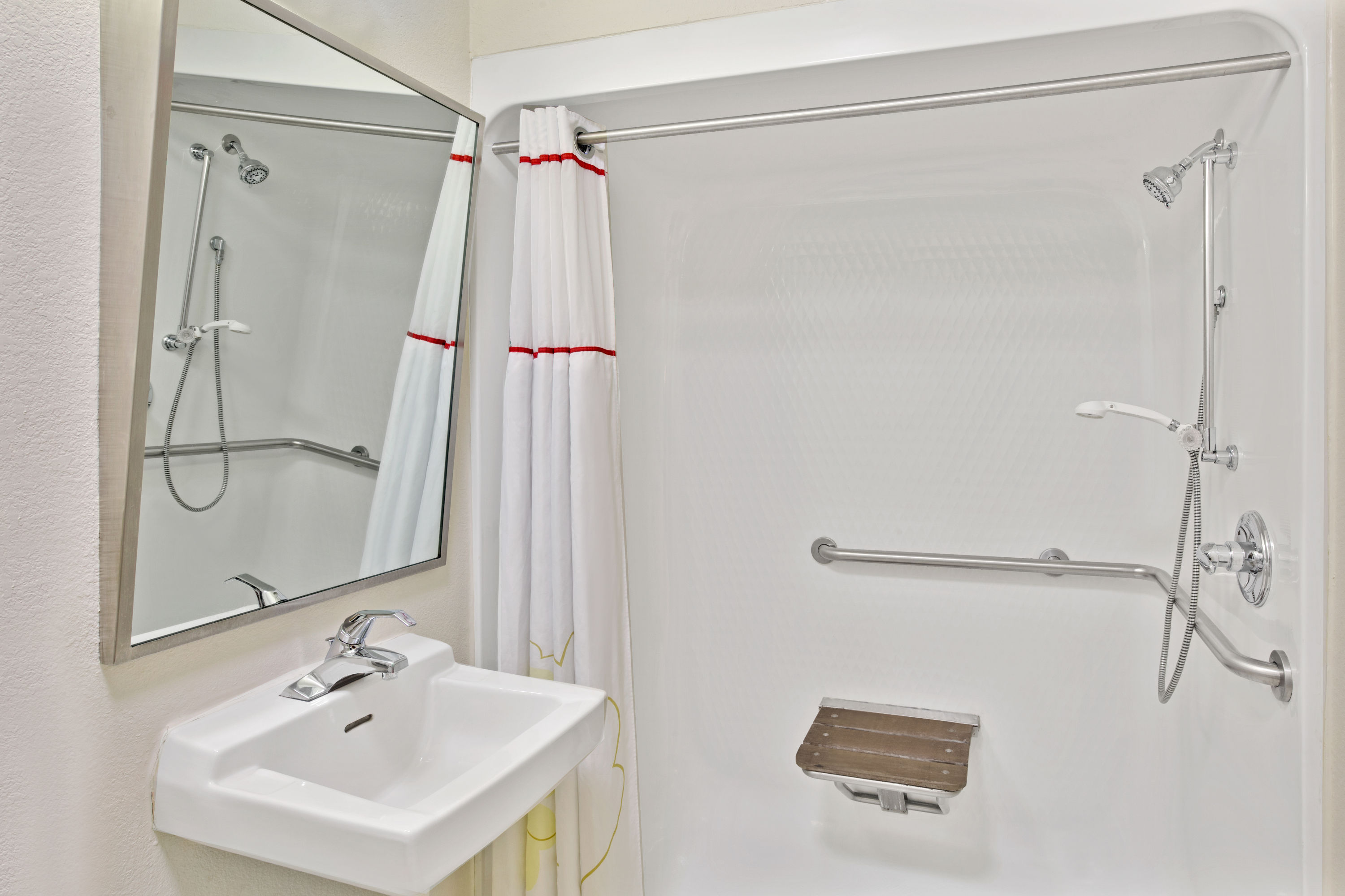 Hawthorn Suites By Wyndham Charlotte Executive Park