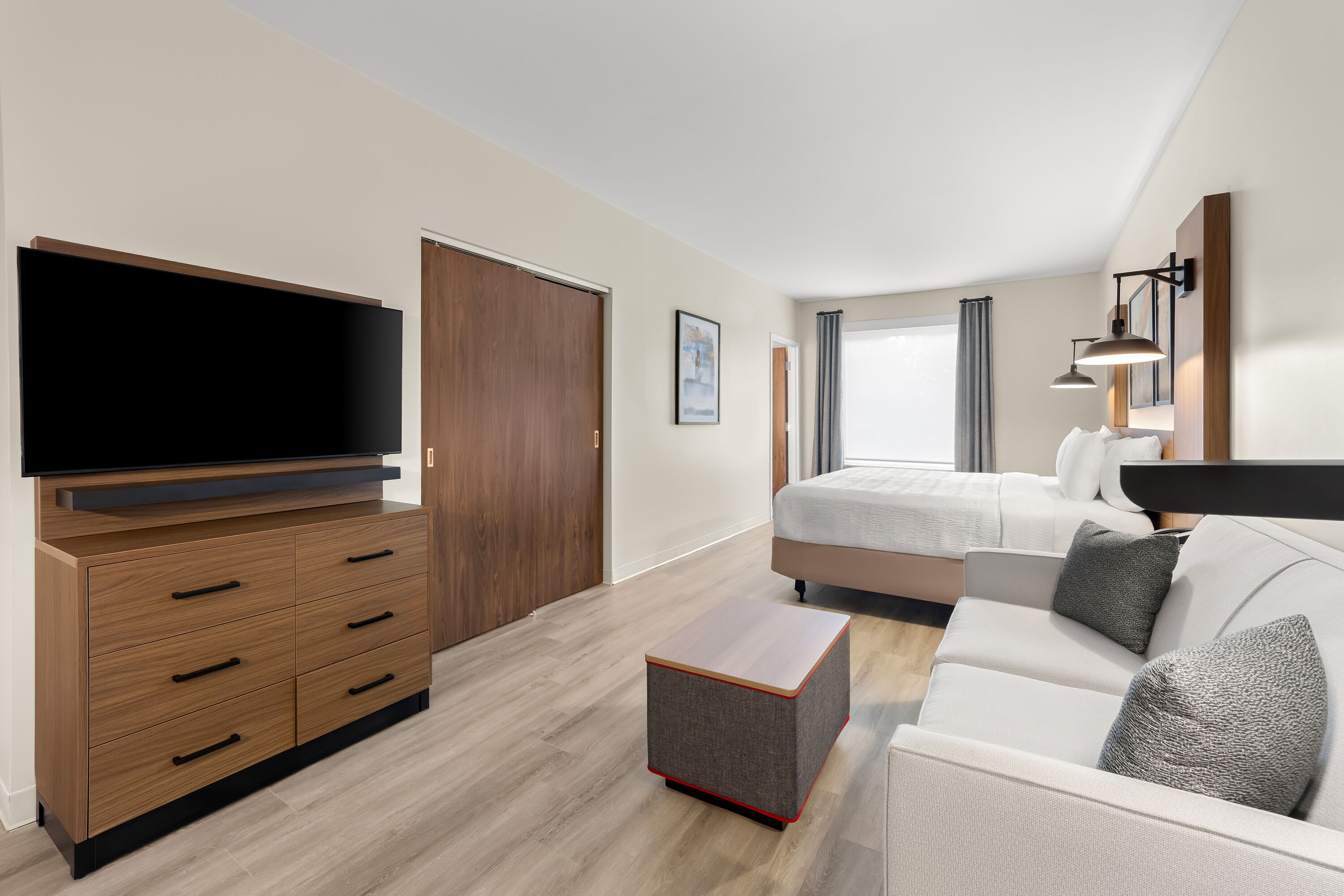 Hawthorn Extended Stay by Wyndham Mebane suite in Mebane, North Carolina