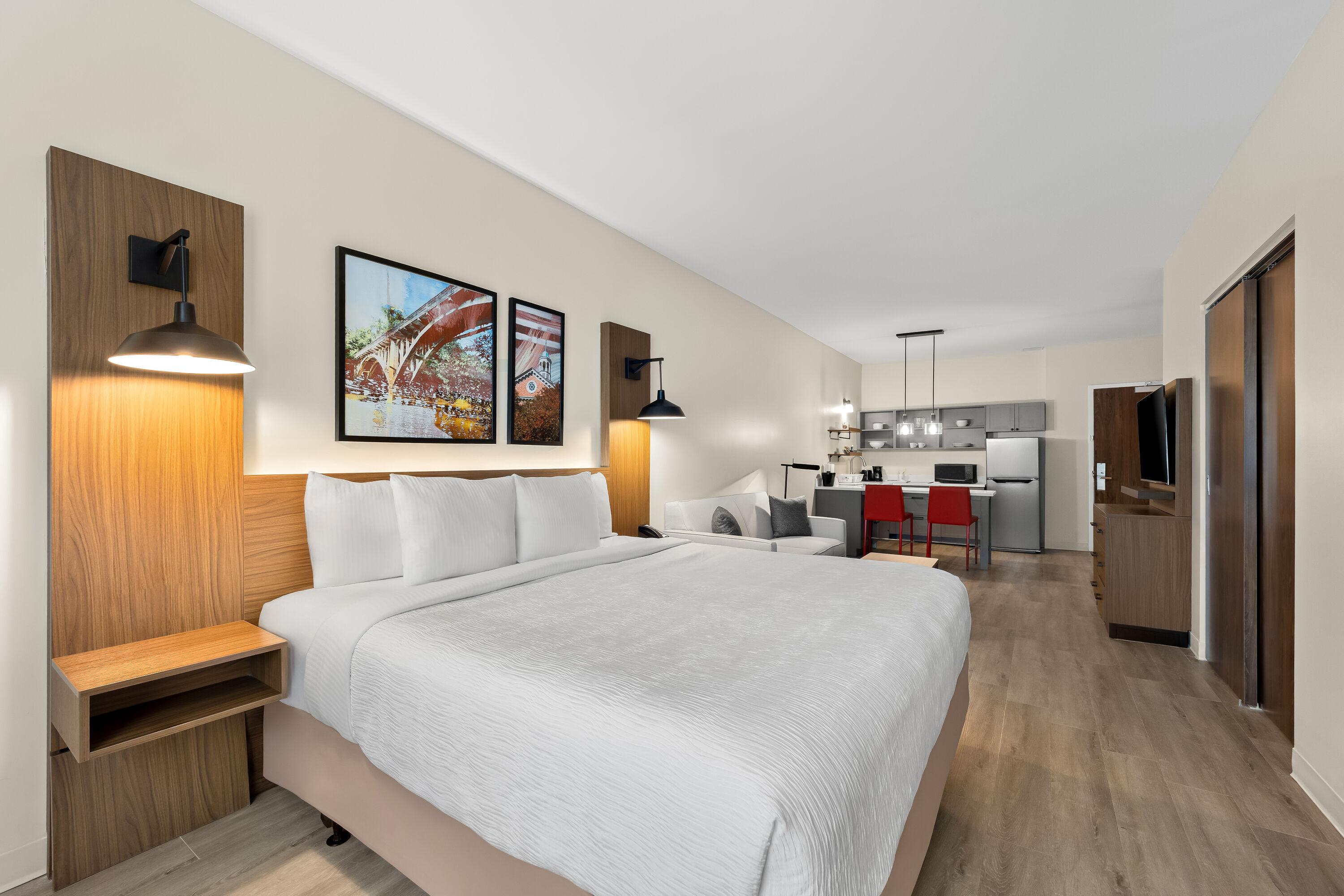 Hawthorn Extended Stay by Wyndham Mebane suite in Mebane, North Carolina