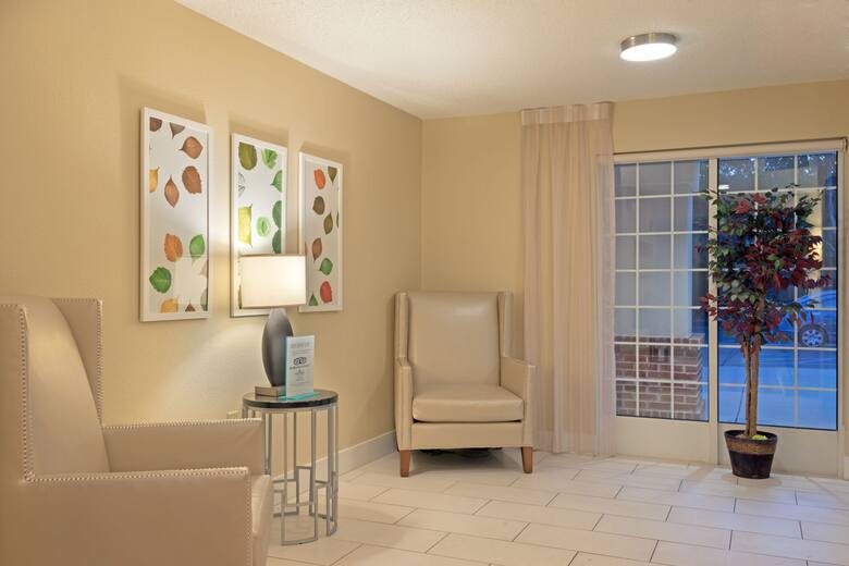 Hawthorn Suites by Wyndham Raleigh hotel lobby in Raleigh, North Carolina