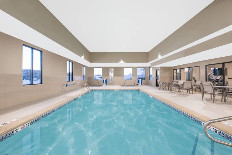 Hawthorn Suites By Wyndham Fargo Hotels Nd 58103 Pool At The Hawthorn Suites By Wyndham Fargo In North Dakota