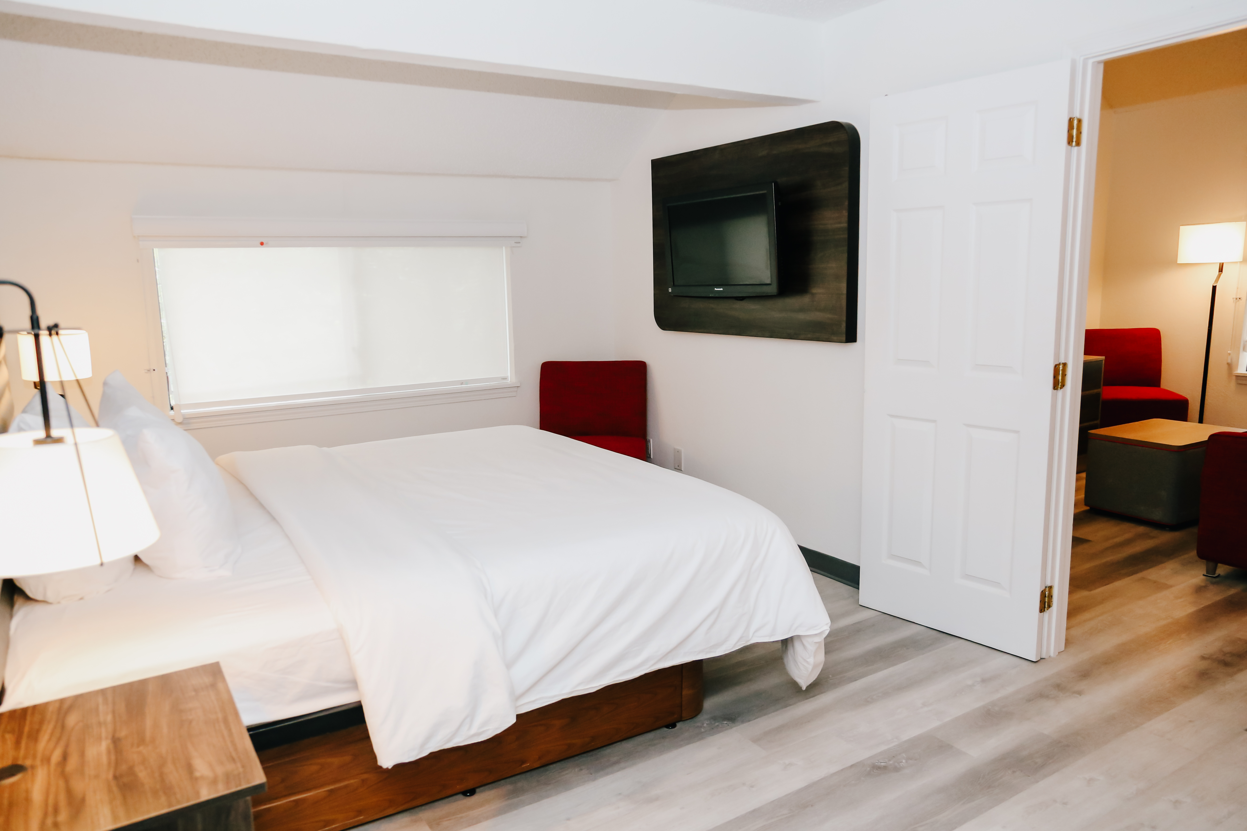 Guest room at the Hawthorn Suites by Wyndham Tinton Falls in Tinton Falls, New Jersey