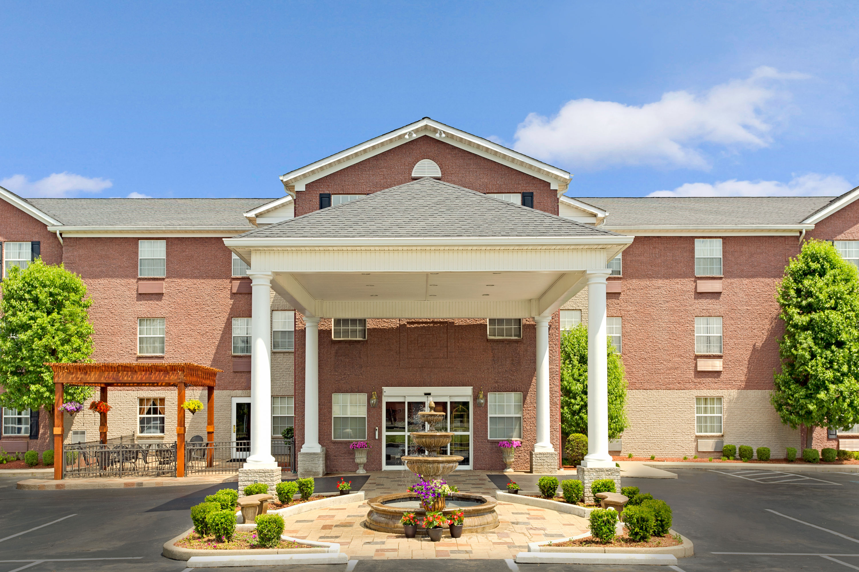 Hawthorn Suites By Wyndham Cincinnati Sharonville Cincinnati Oh Hotels