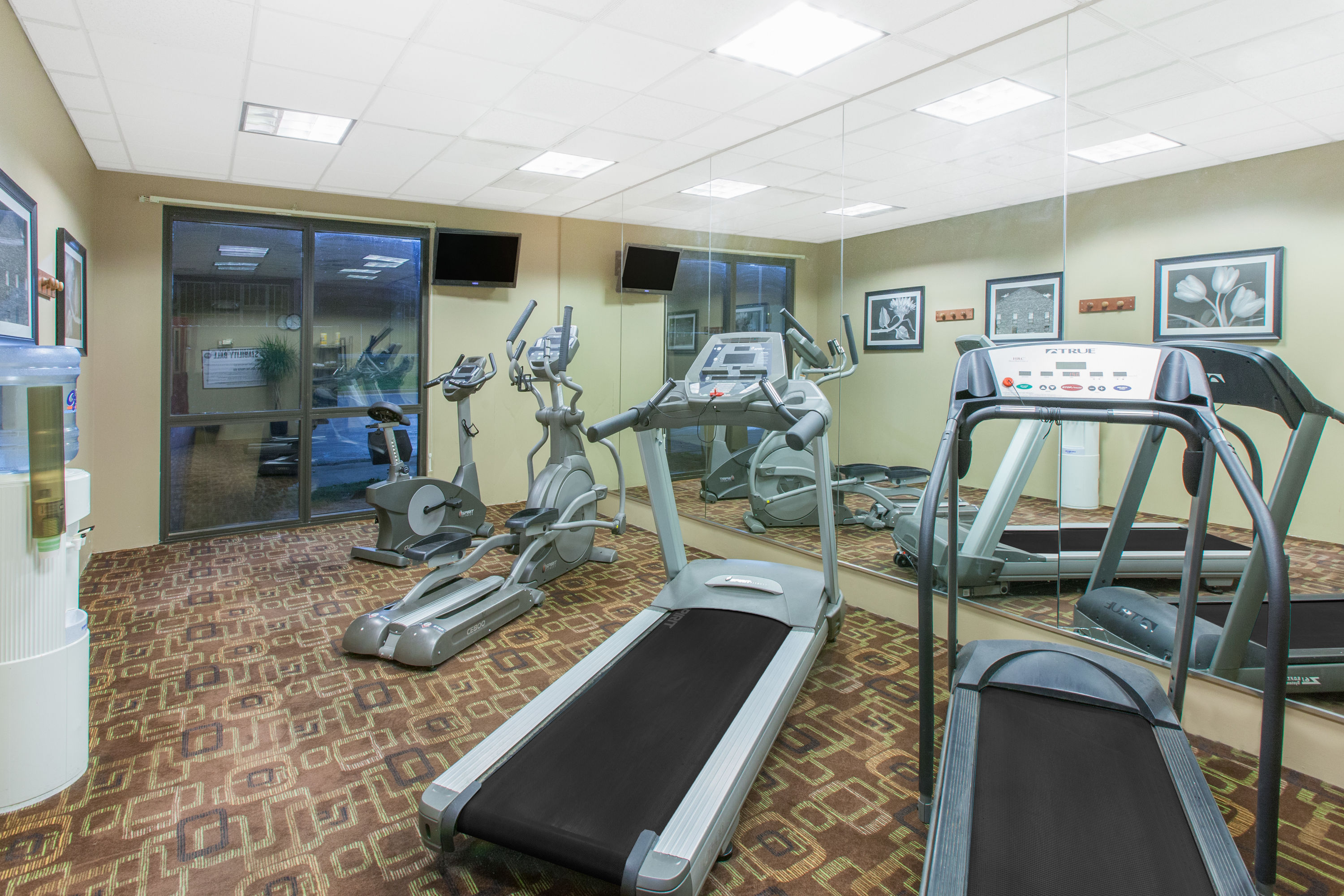 Fitness room at Hawthorn Suites by Wyndham Midwest City Tinker AFB in Midwest City, Oklahoma