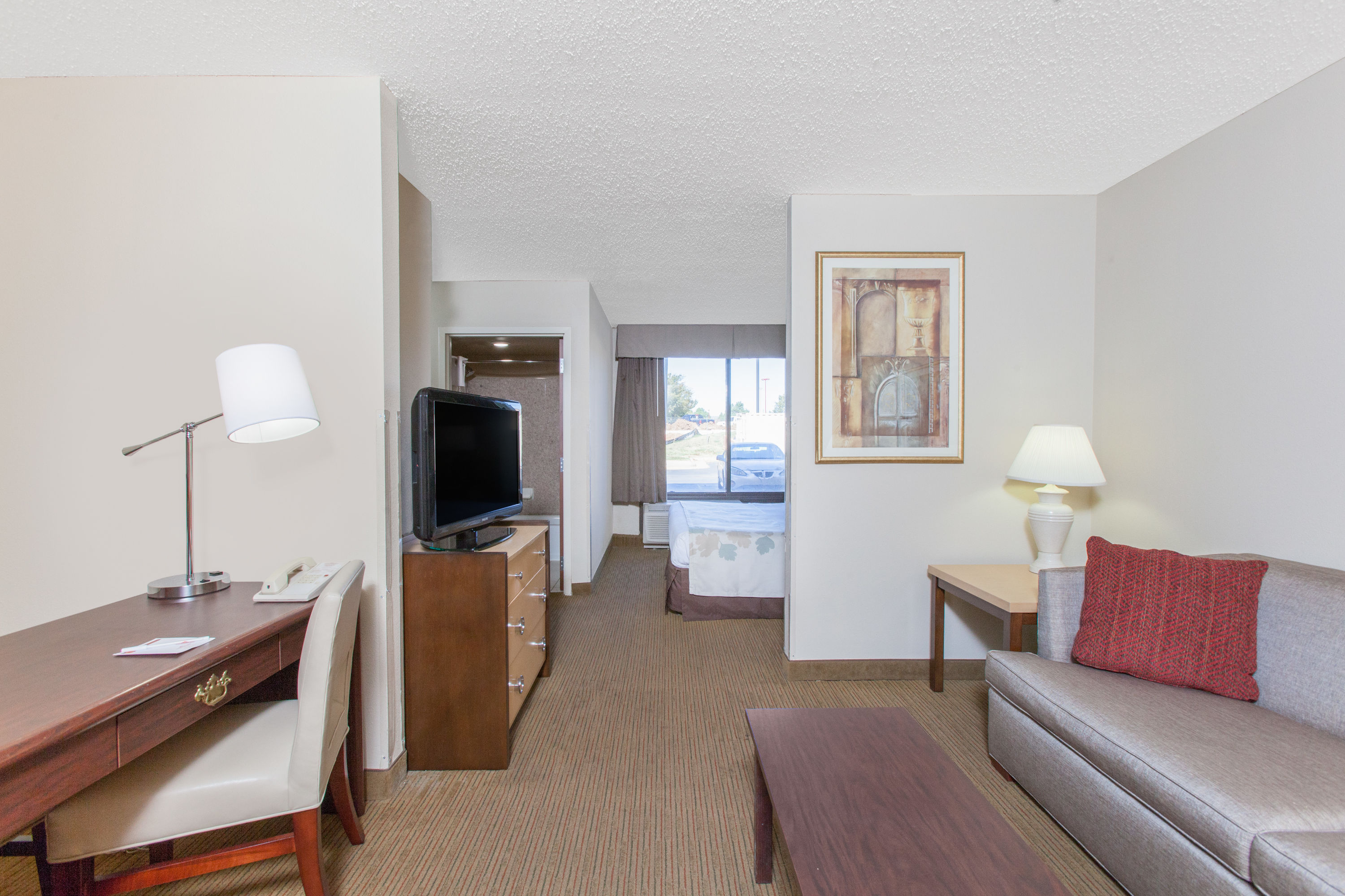 Guest room at the Hawthorn Suites by Wyndham Midwest City Tinker AFB in Midwest City, Oklahoma