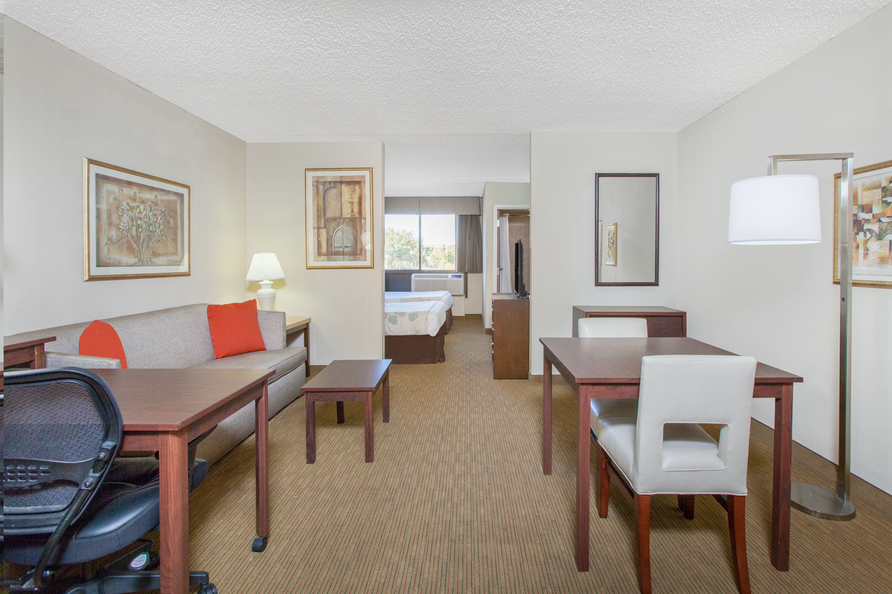 Guest room at the Hawthorn Suites by Wyndham Midwest City Tinker AFB in Midwest City, Oklahoma