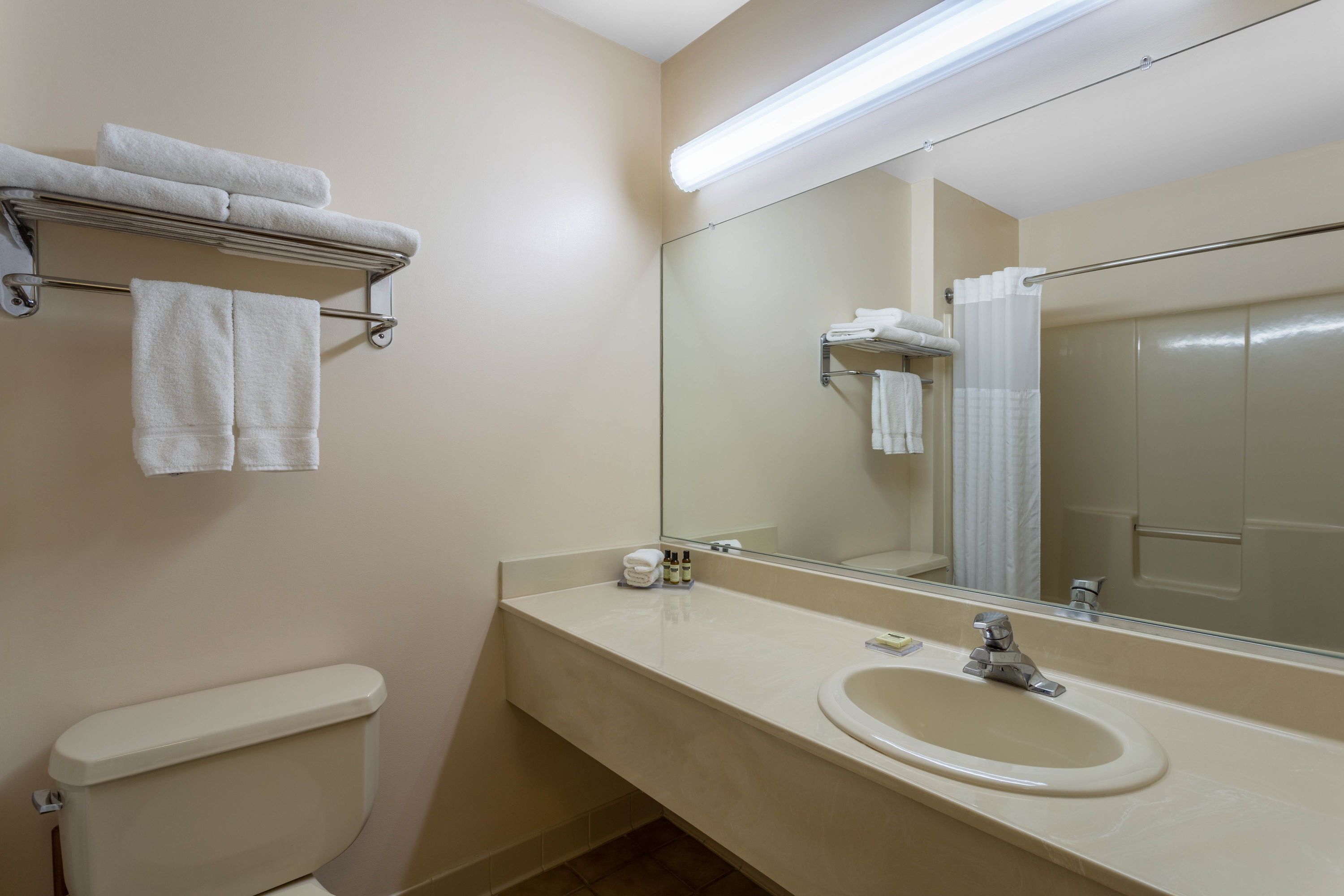 Guest room bath at the Hawthorn Suites by Wyndham Allentown-Fogelsville in Fogelsville, Pennsylvania
