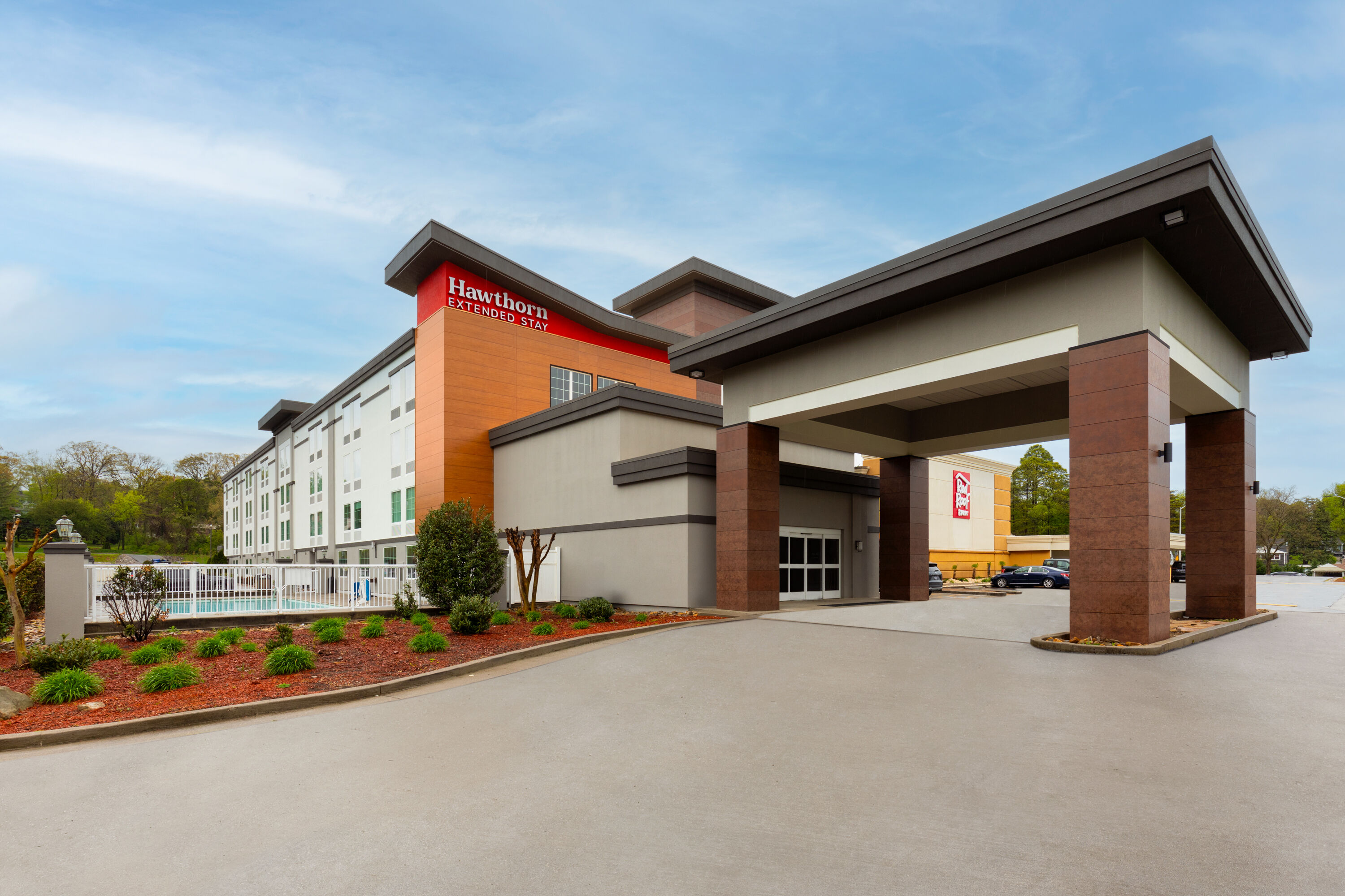 Exterior Day Image of Hawthorn Extended Stay by Wyndham Knoxville hotel in Knoxville, Tennessee