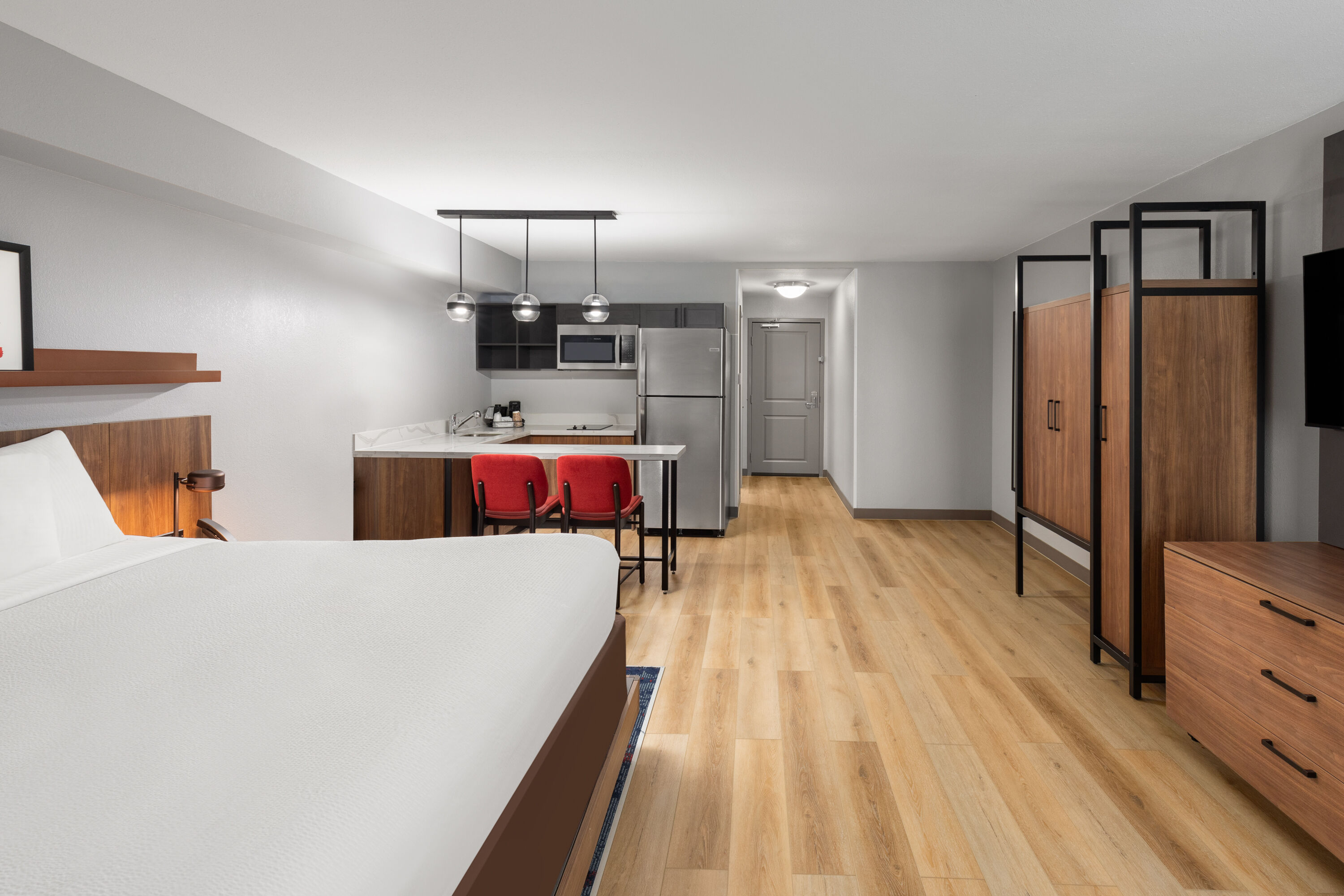 Hawthorn Extended Stay by Wyndham Knoxville suite in Knoxville, Tennessee