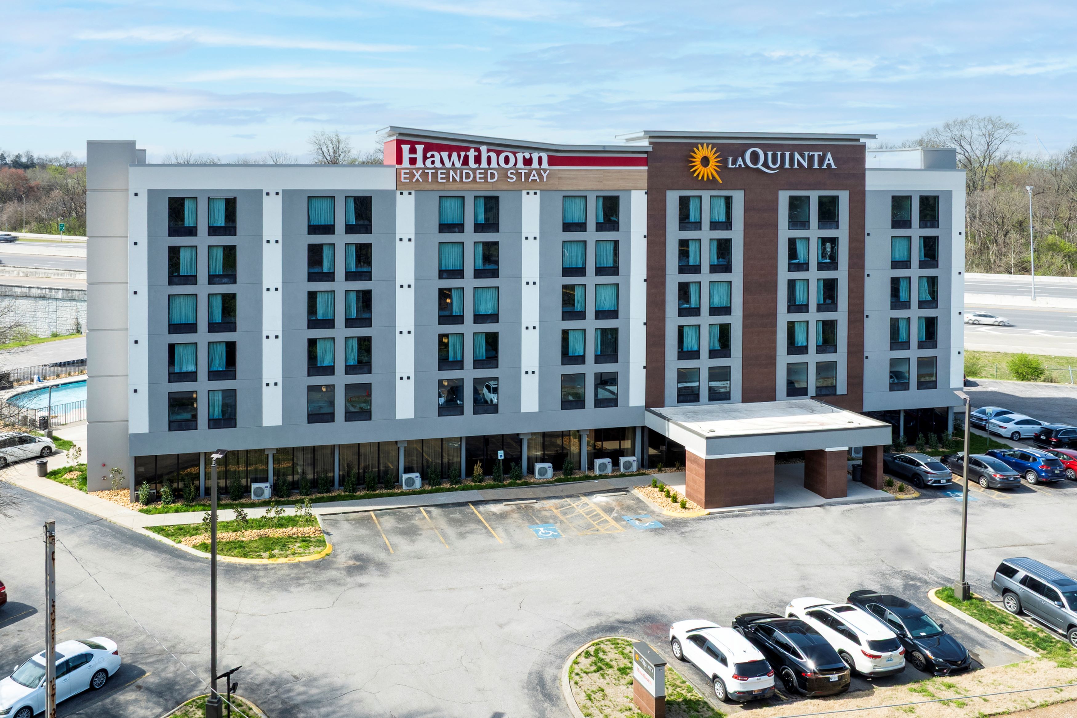 Exterior of Hawthorn Extended Stay by Wyndham Nashville Airport/Opryland hotel in Nashville, Tennessee