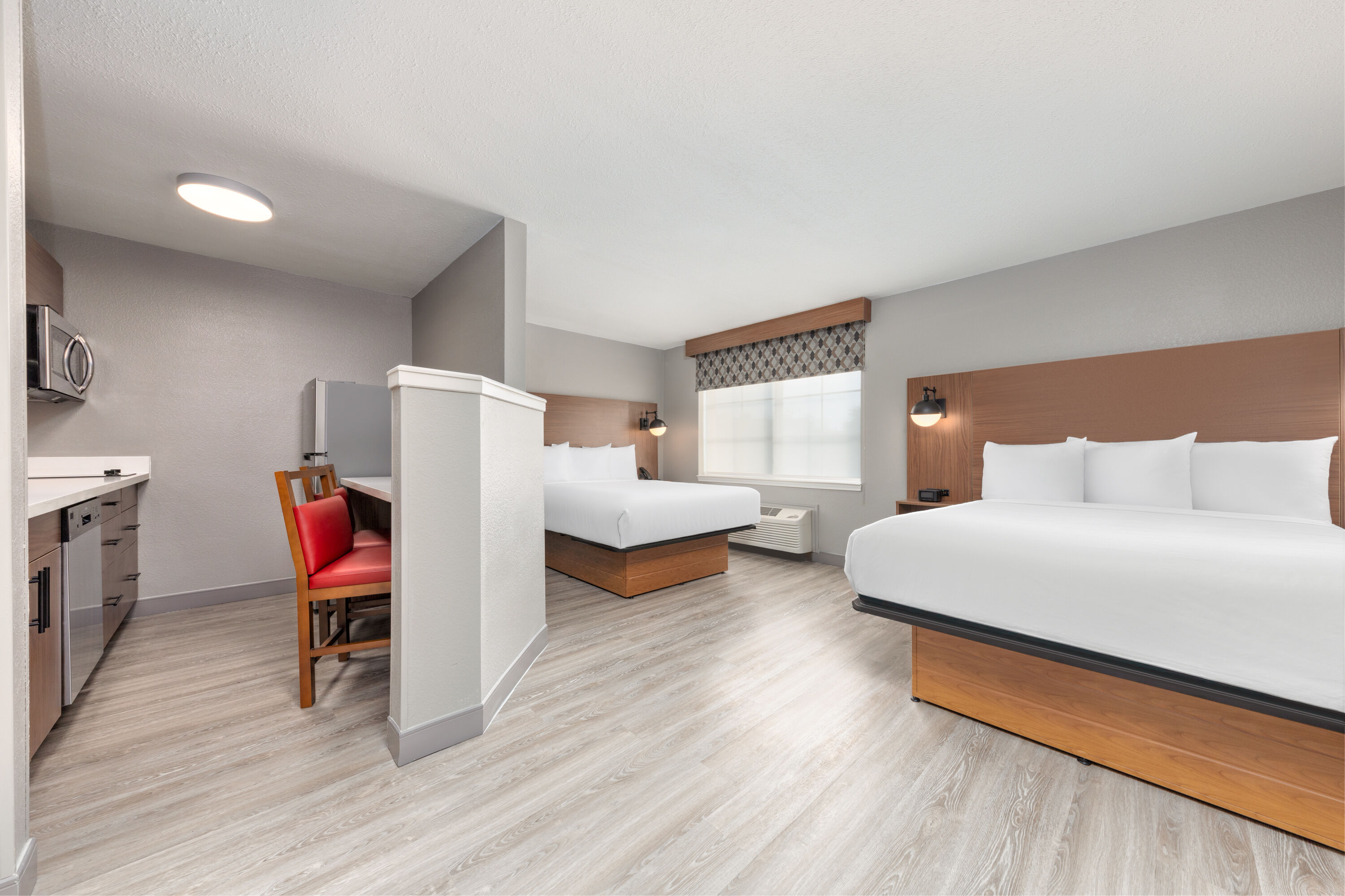 Hawthorn Extended Stay by Wyndham Bedford / Dallas suite in Bedford, Texas