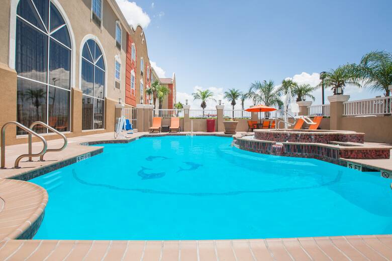 Pool at the Hawthorn Suites by Wyndham Corpus Christi in Corpus Christi, Texas