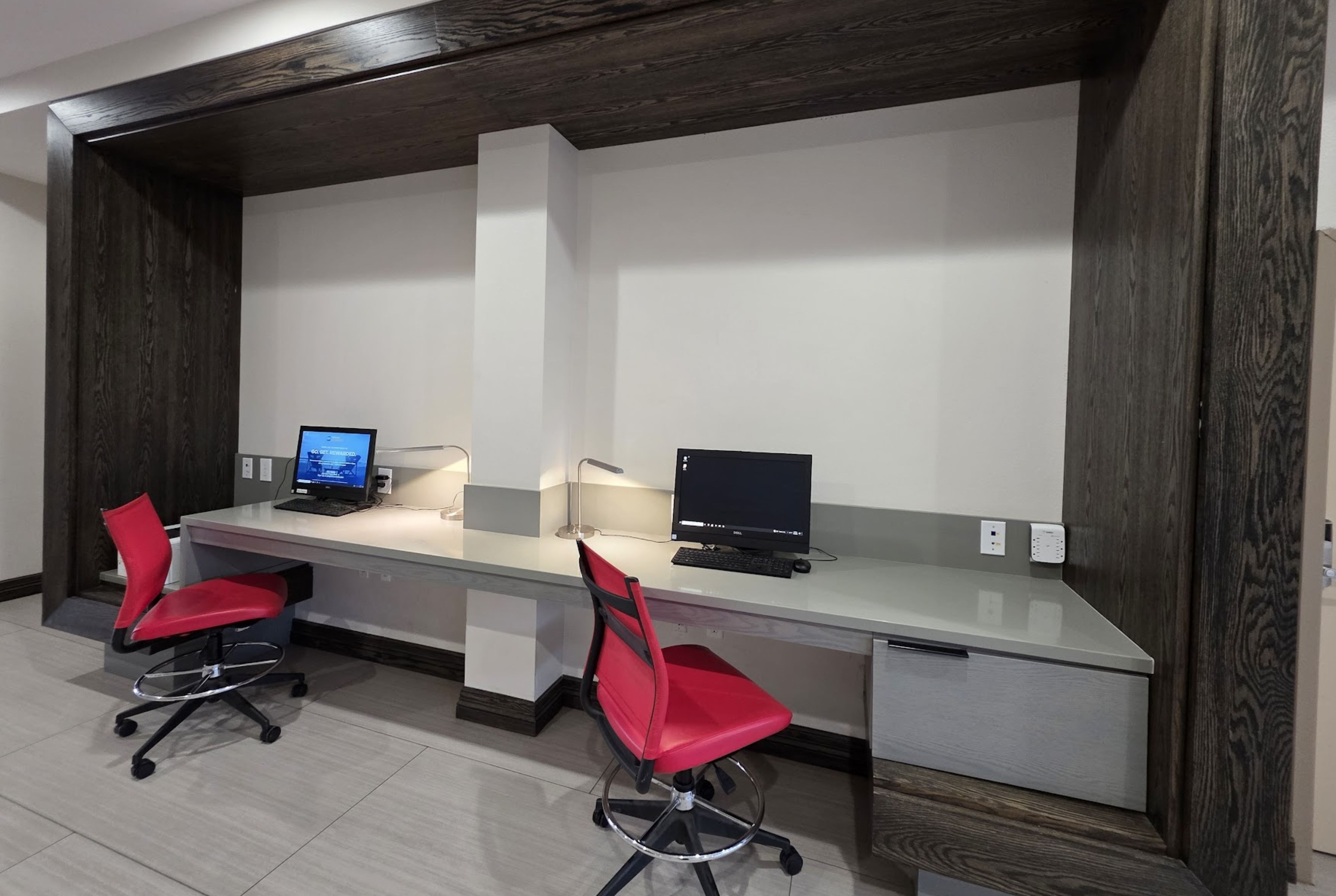 Hawthorn Extended Stay by Wyndham Corpus Christi I-37 NW business center in Corpus Christi, Texas