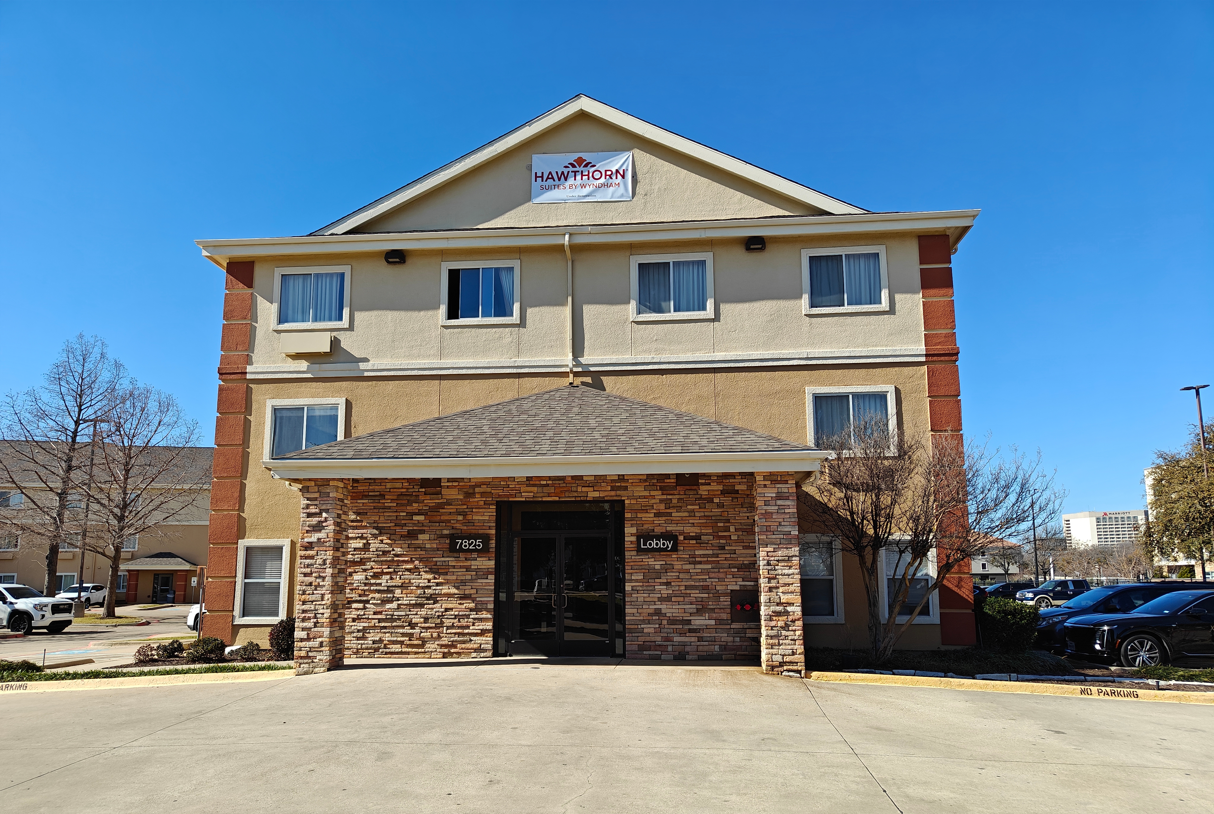Exterior of Hawthorn Extended Stay by Wyndham DFW Airport North hotel in Irving, Texas
