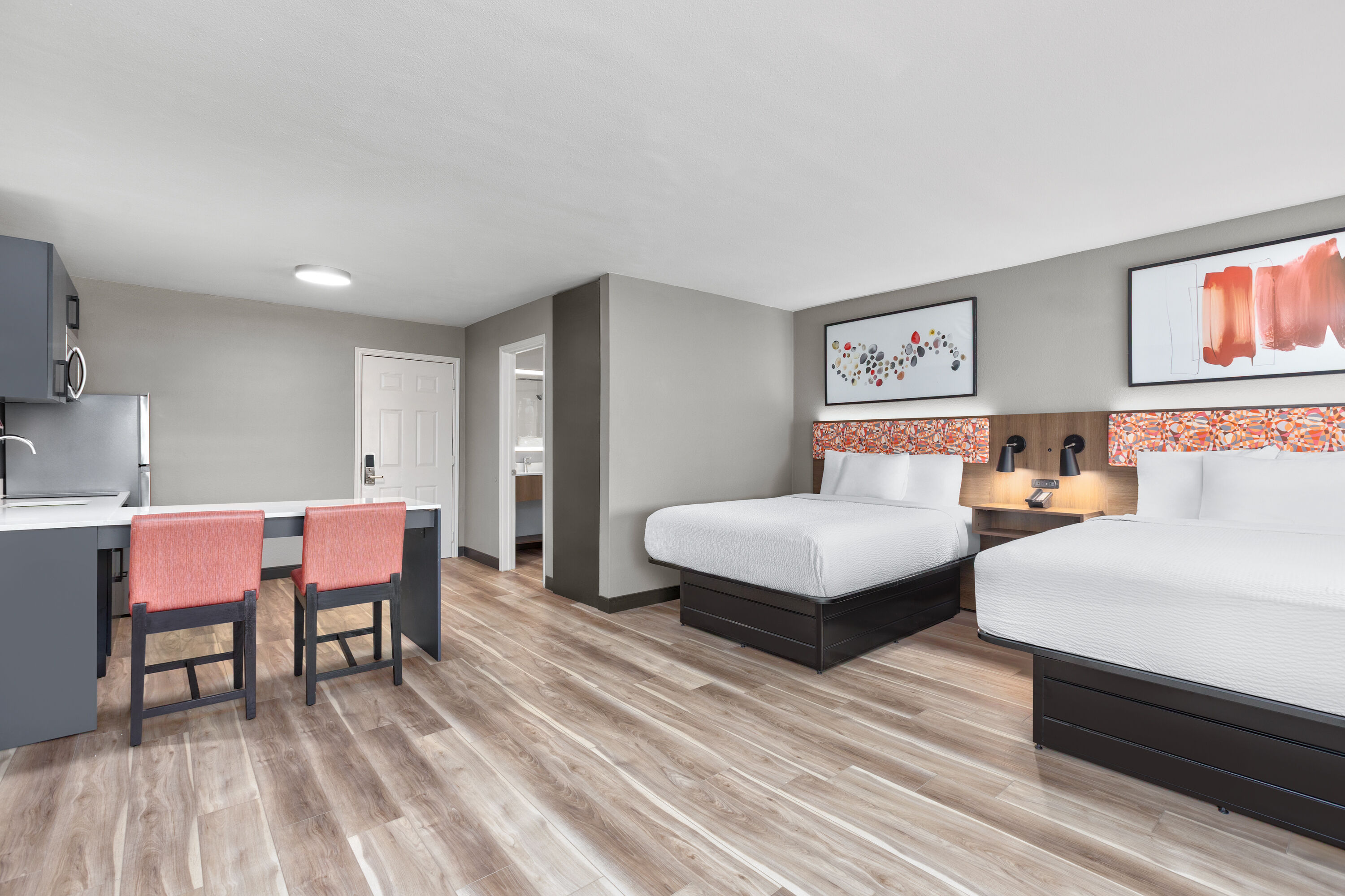 Hawthorn Extended Stay by Wyndham DFW Airport North suite in Irving, Texas