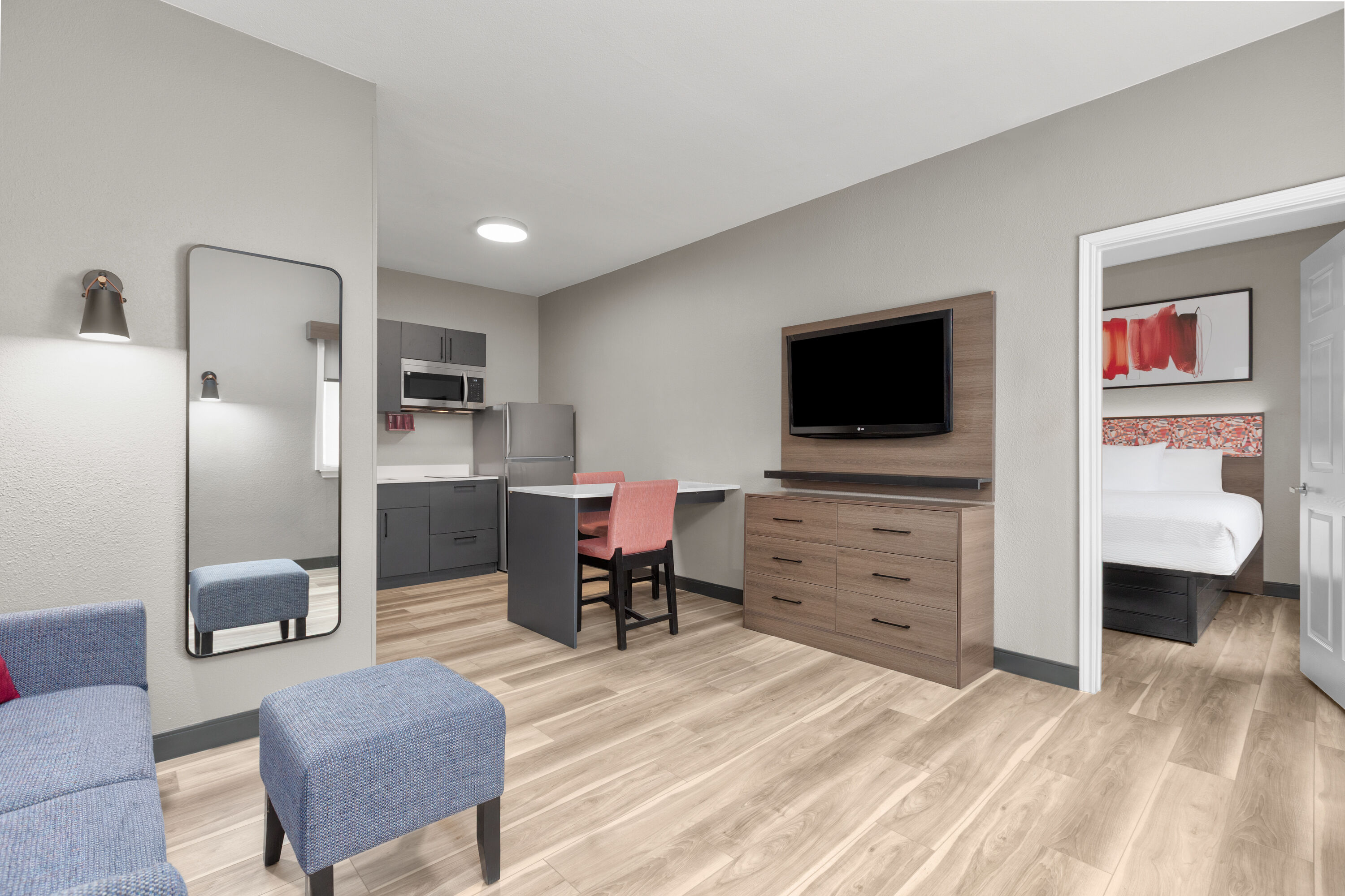 Hawthorn Extended Stay by Wyndham DFW Airport North suite in Irving, Texas