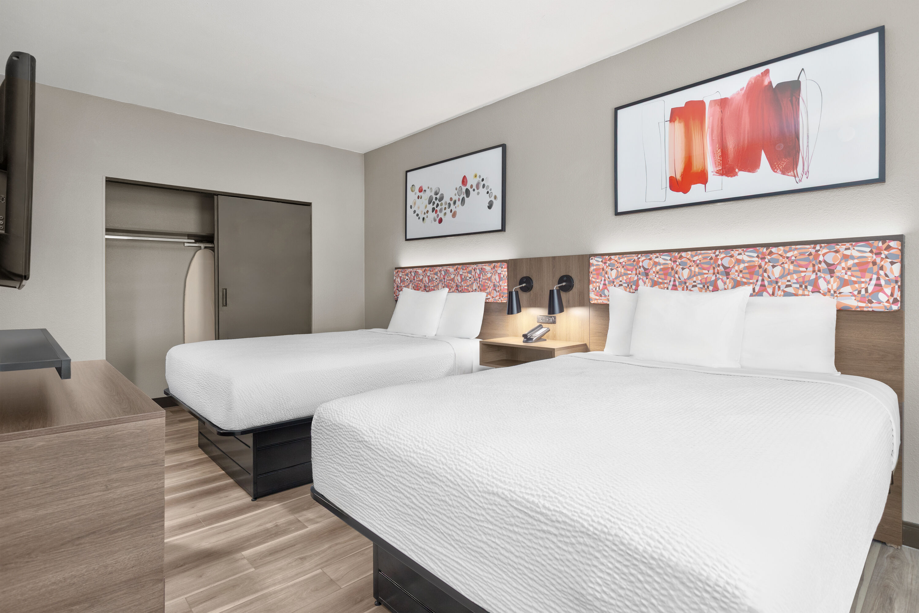 Hawthorn Extended Stay by Wyndham DFW Airport North suite in Irving, Texas