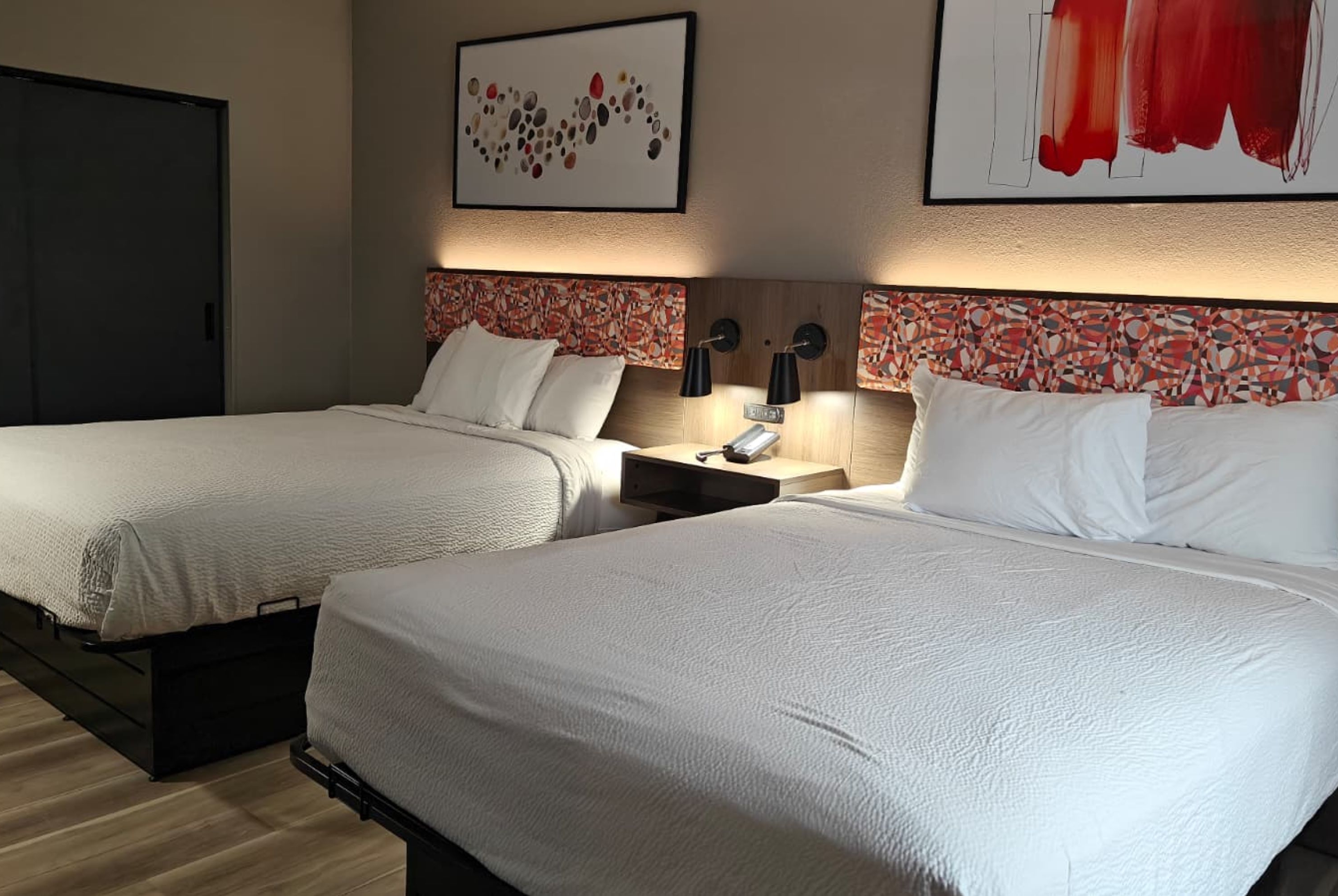 Hawthorn Extended Stay by Wyndham DFW Airport North suite in Irving, Texas