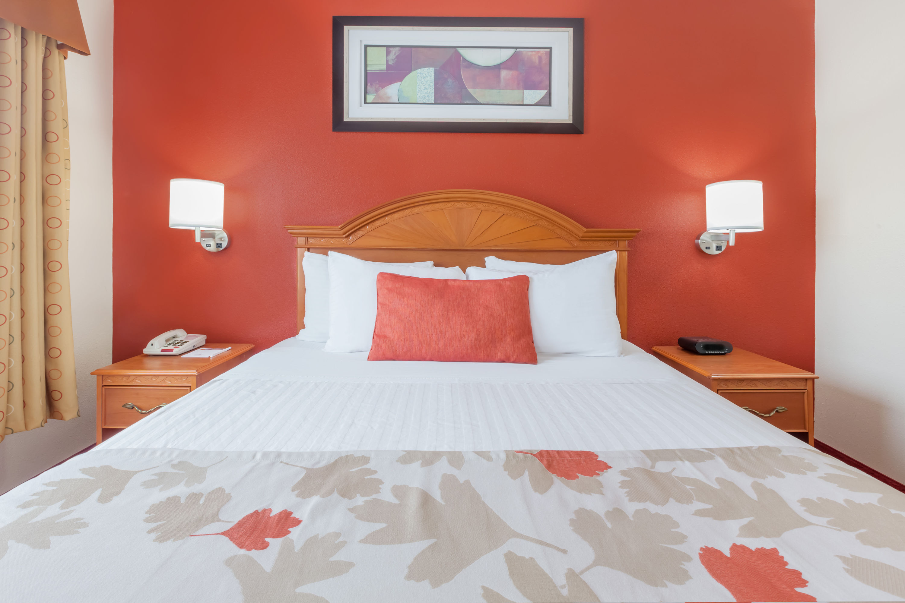 Guest room at the Hawthorn Suites By Wyndham Irving DFW South in Irving, Texas
