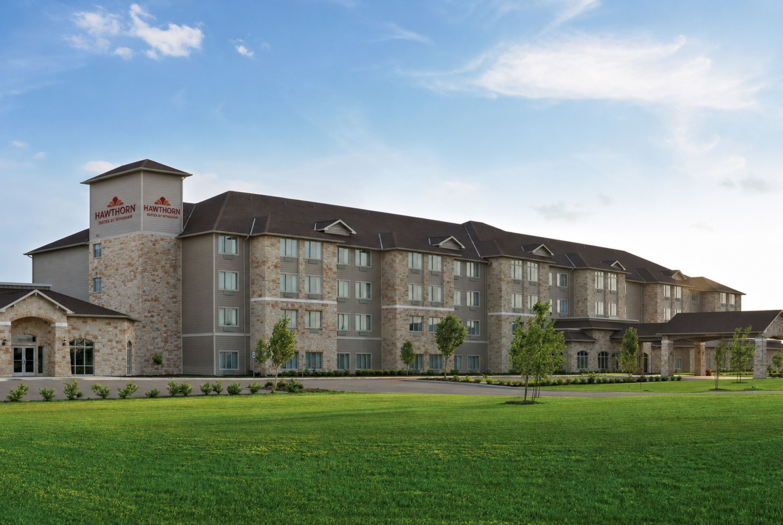 Exterior of Hawthorn Extended Stay by Wyndham Killeen hotel in Killeen, Texas