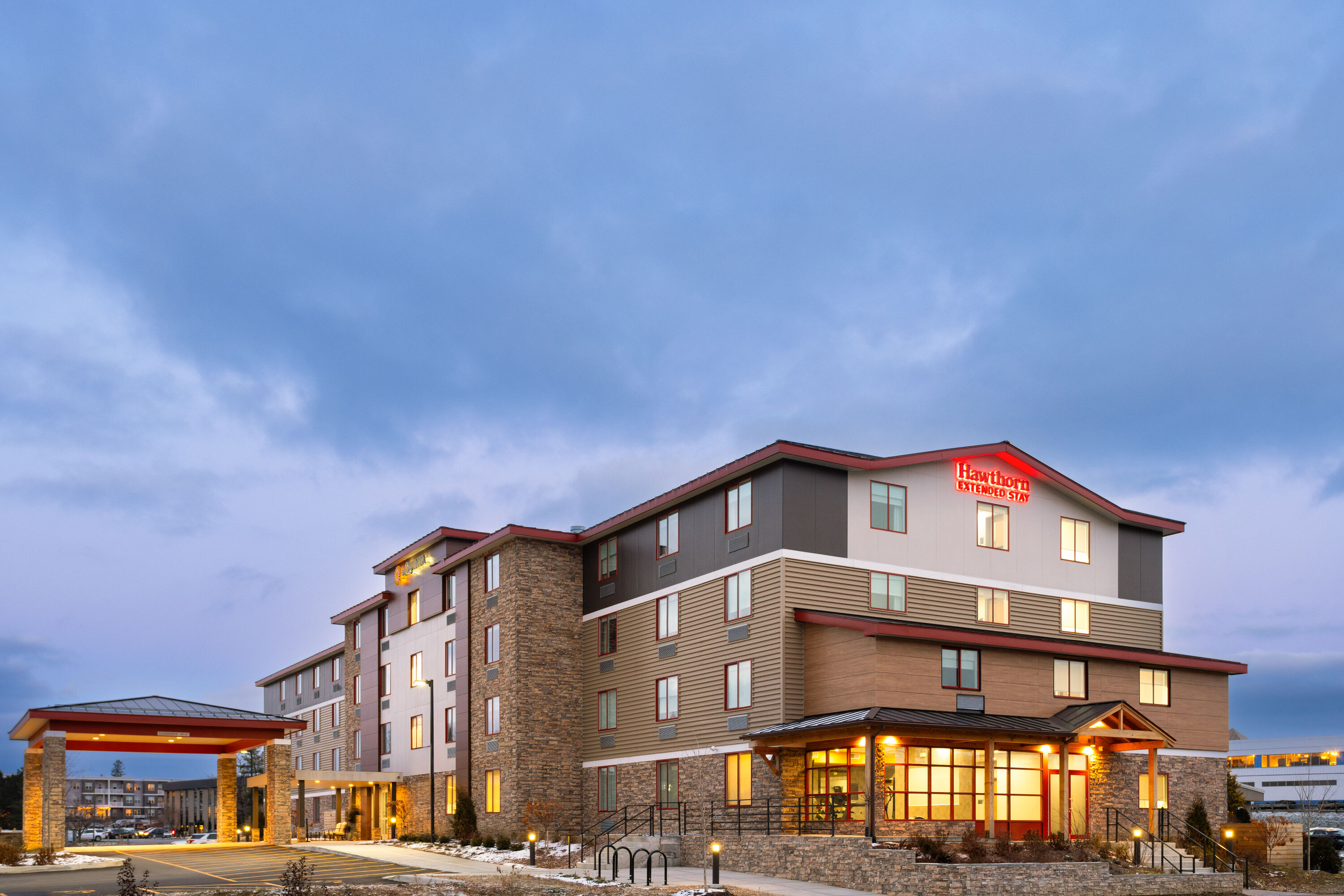 Exterior Dusk Image of Hawthorn Extended Stay by Wyndham Williston/Burlington hotel in Williston, Vermont