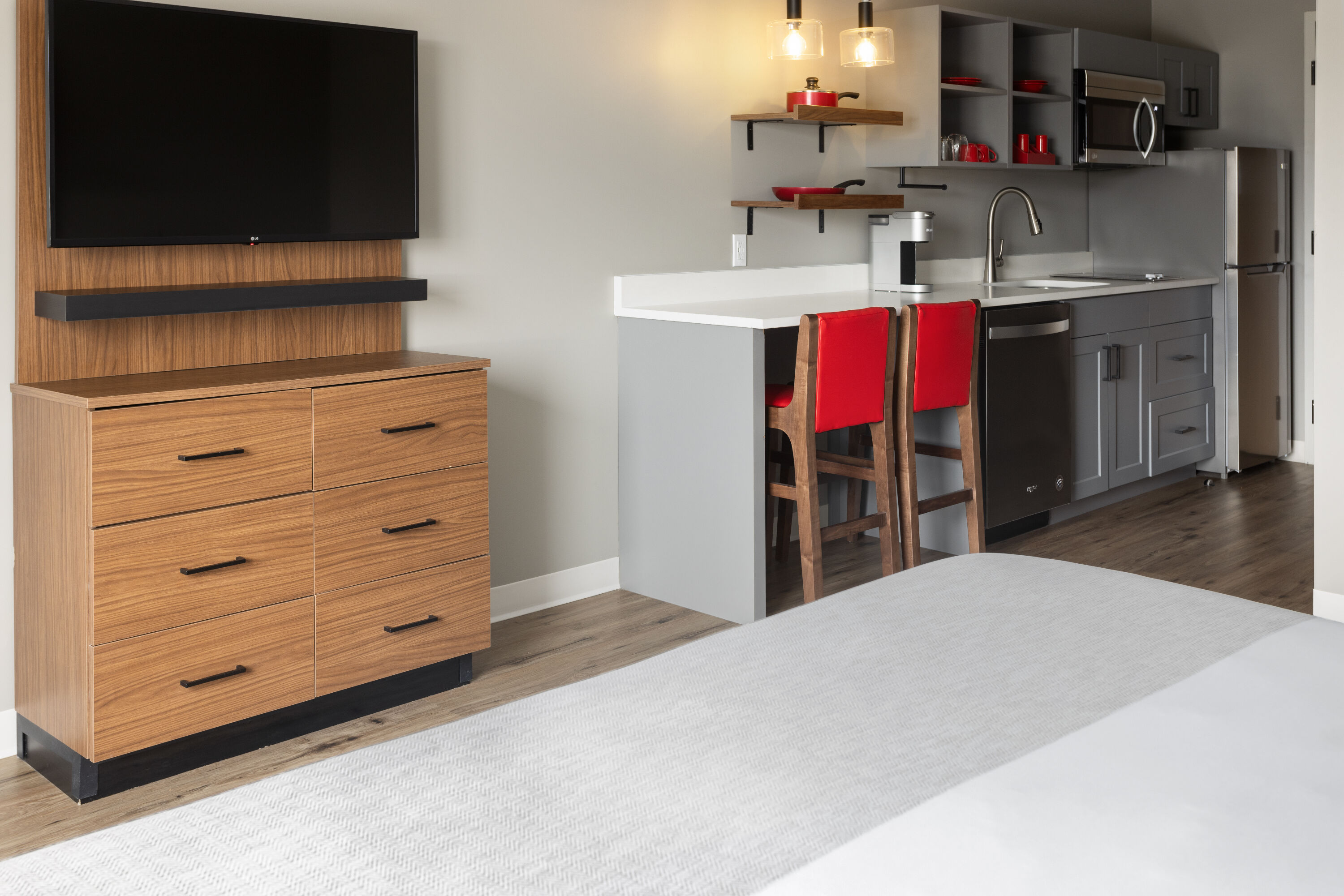 Guest room at the Hawthorn Extended Stay by Wyndham Williston/Burlington in Williston, Vermont