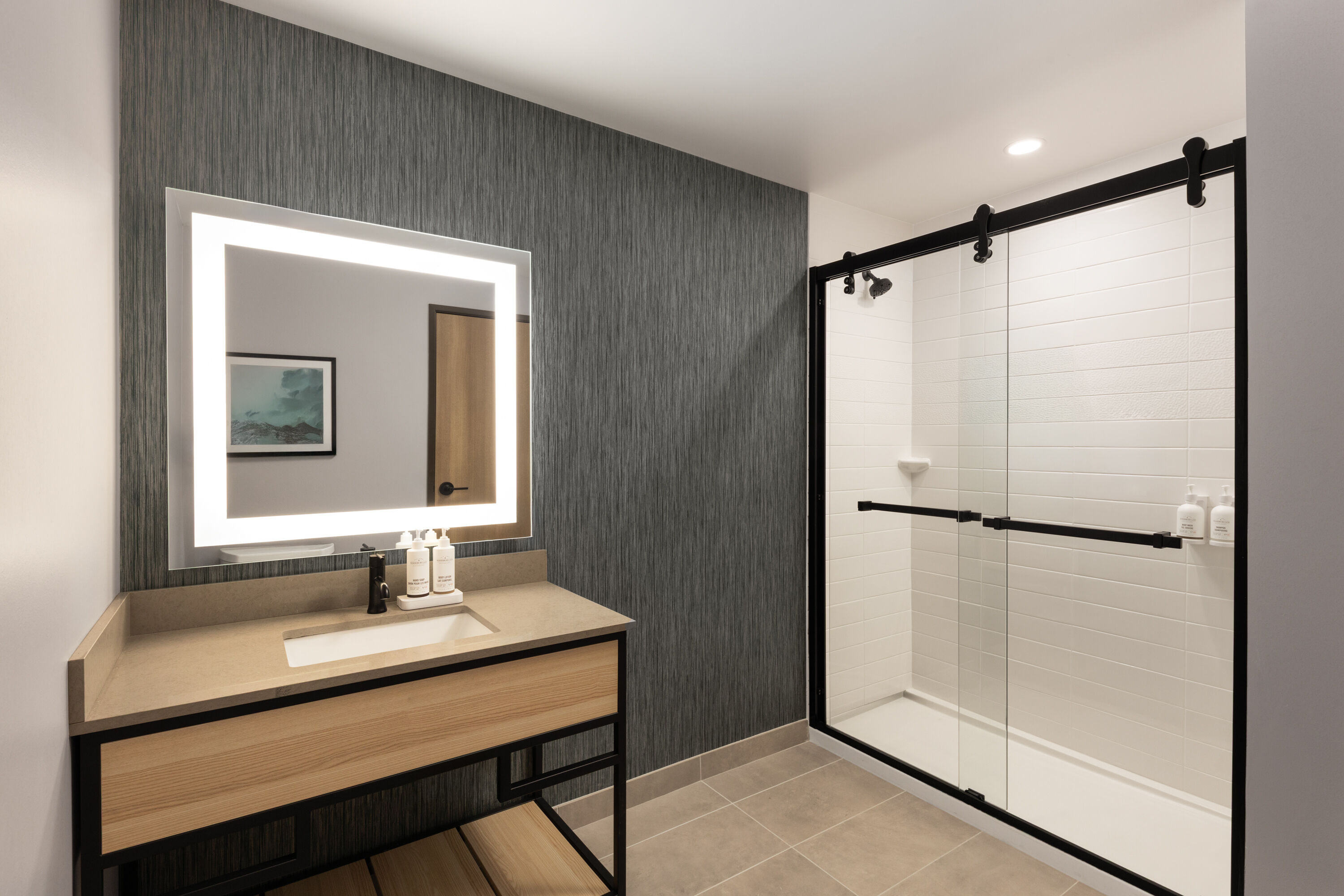 Guest room bath at the Hawthorn Extended Stay by Wyndham Leavenworth in Leavenworth, Washington