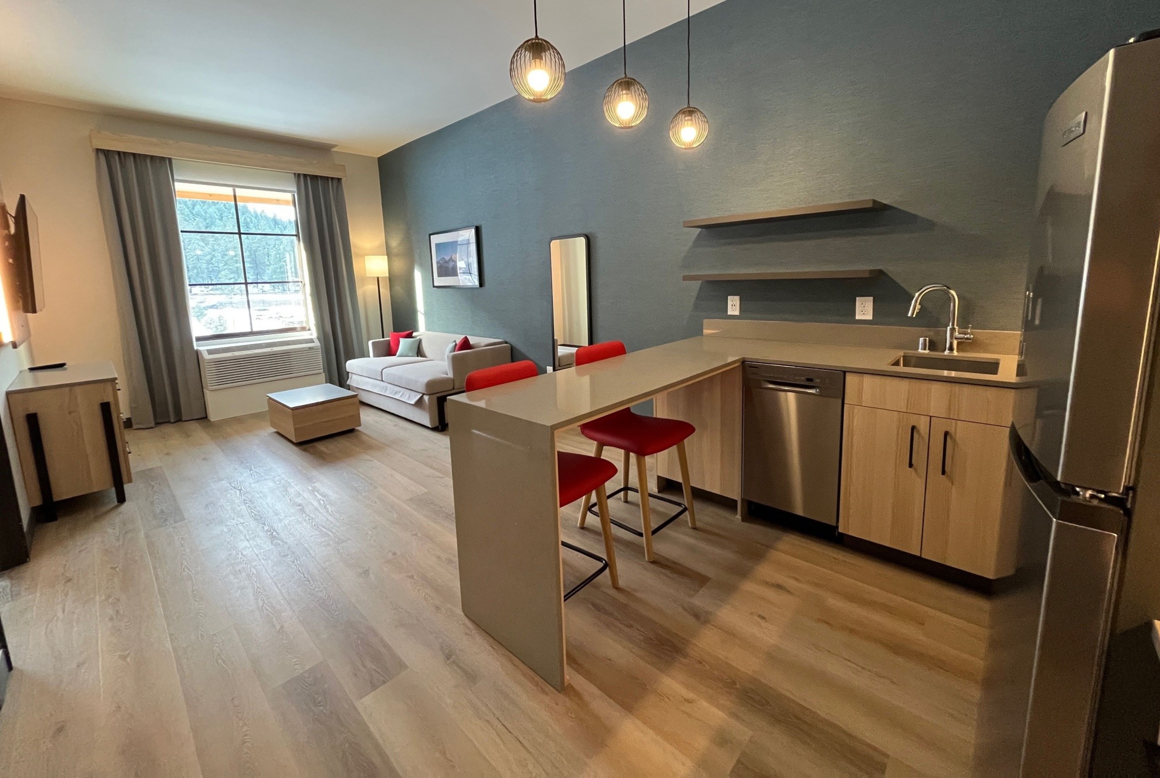 Guest room at the Hawthorn Extended Stay by Wyndham Leavenworth in Leavenworth, Washington