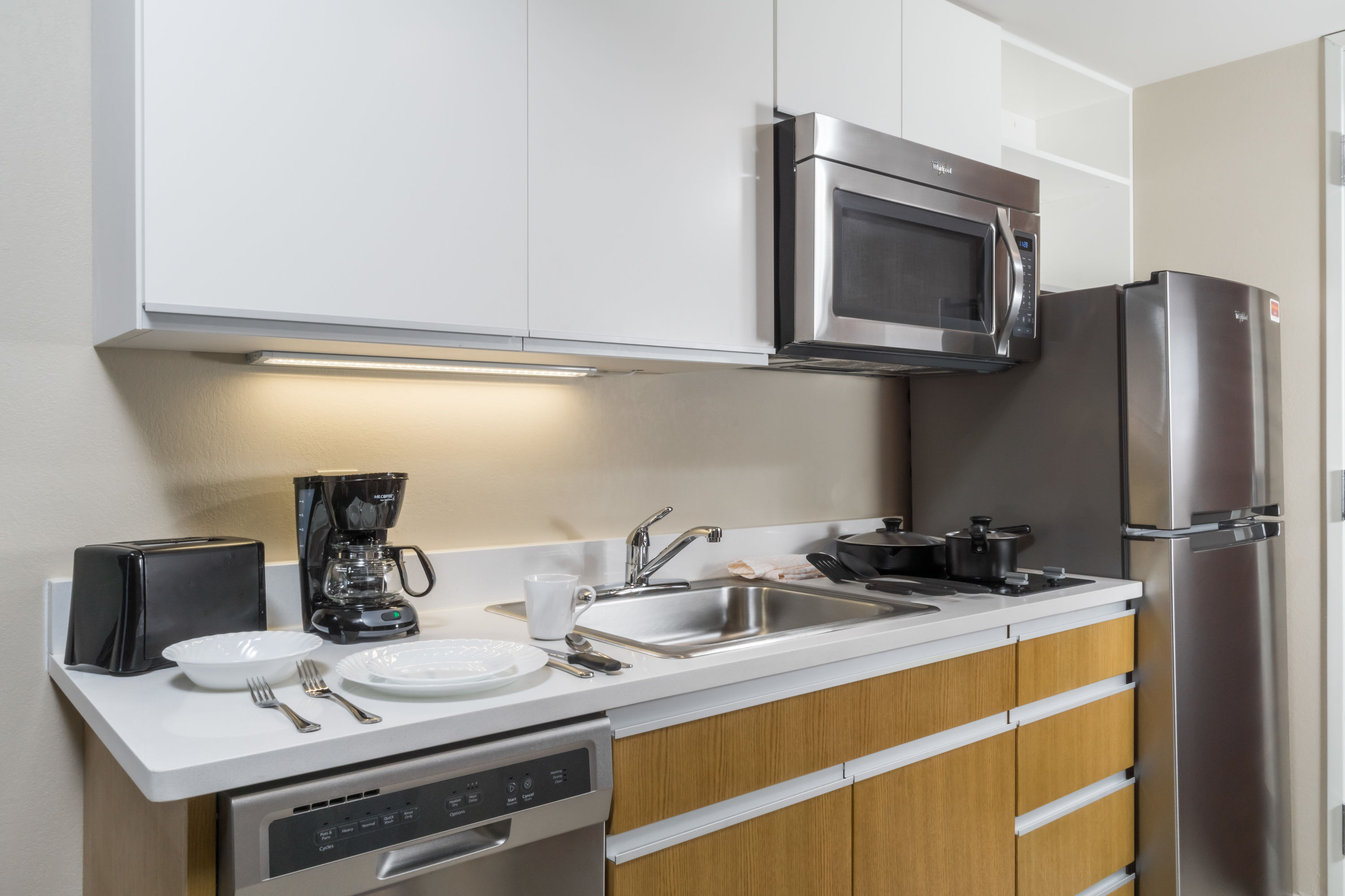 Hawthorn Suites by Wyndham Wheeling at the Highlands suite kitchen in Triadelphia, West Virginia