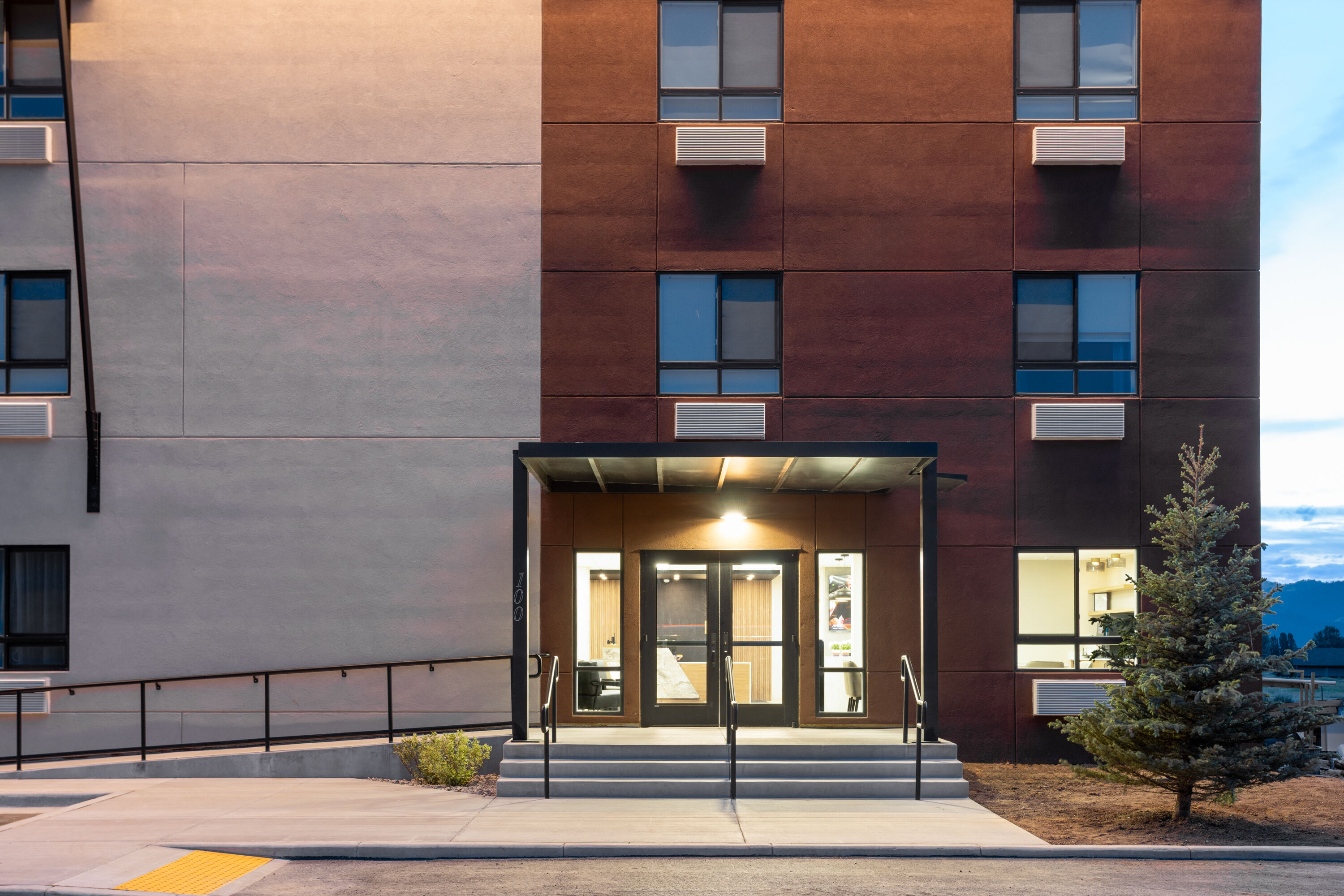 Exterior Dusk Image of Hawthorn Extended Stay by Wyndham Jackson Alpine hotel in Alpine, Wyoming