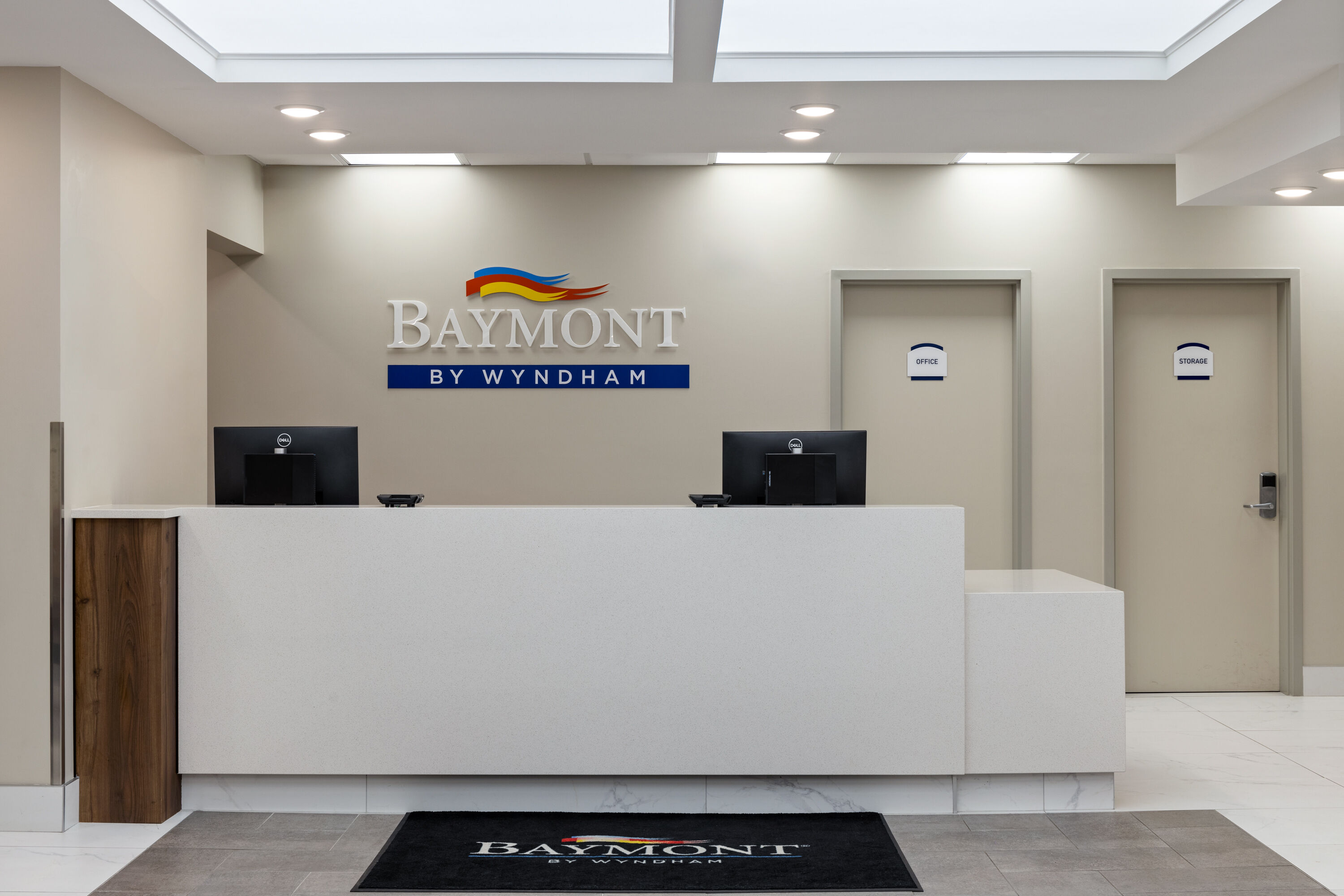 Baymont by Wyndham West Edmonton reception in Edmonton, Alberta