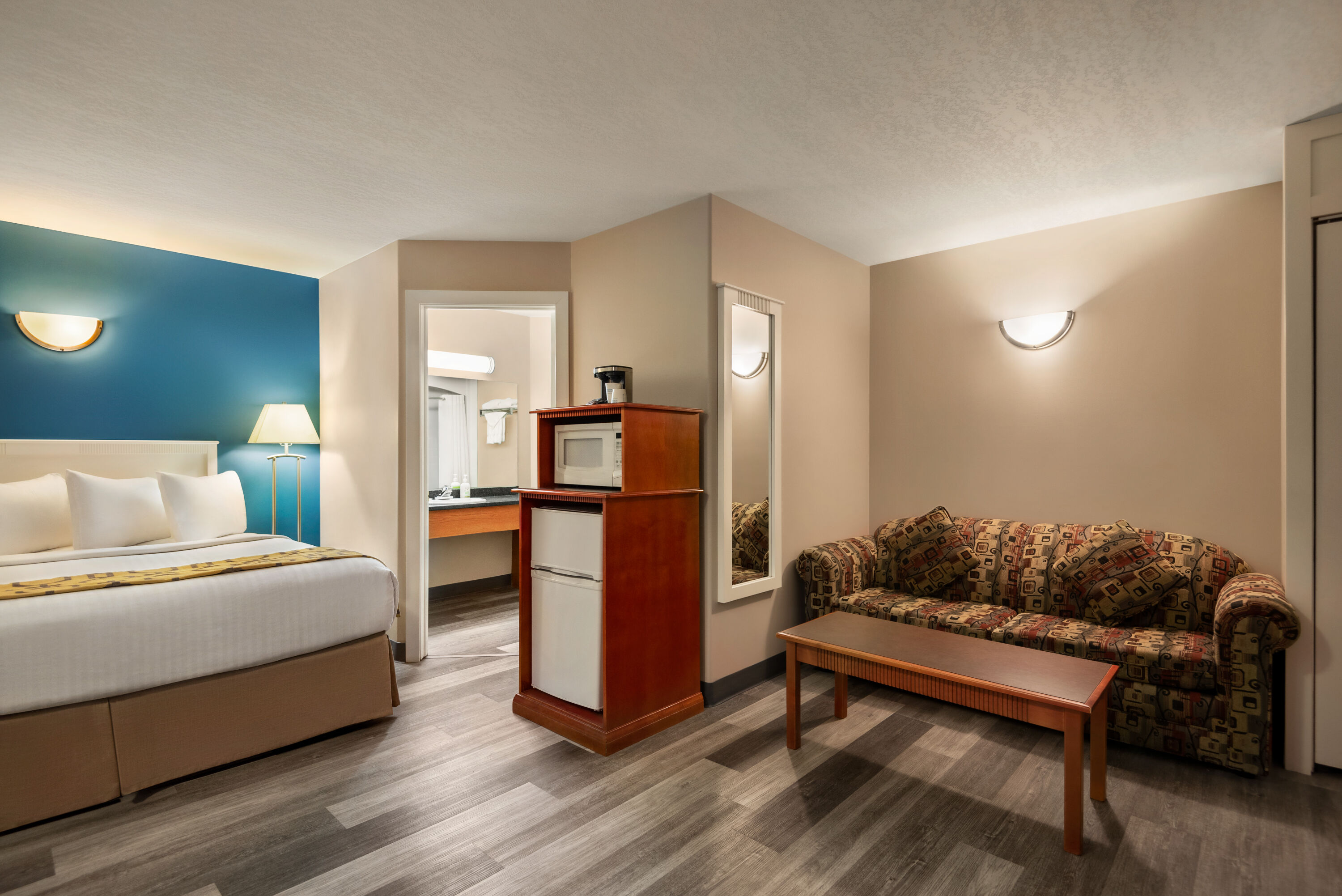 Guest room at the Baymont by Wyndham Hinton in Hinton, Alberta