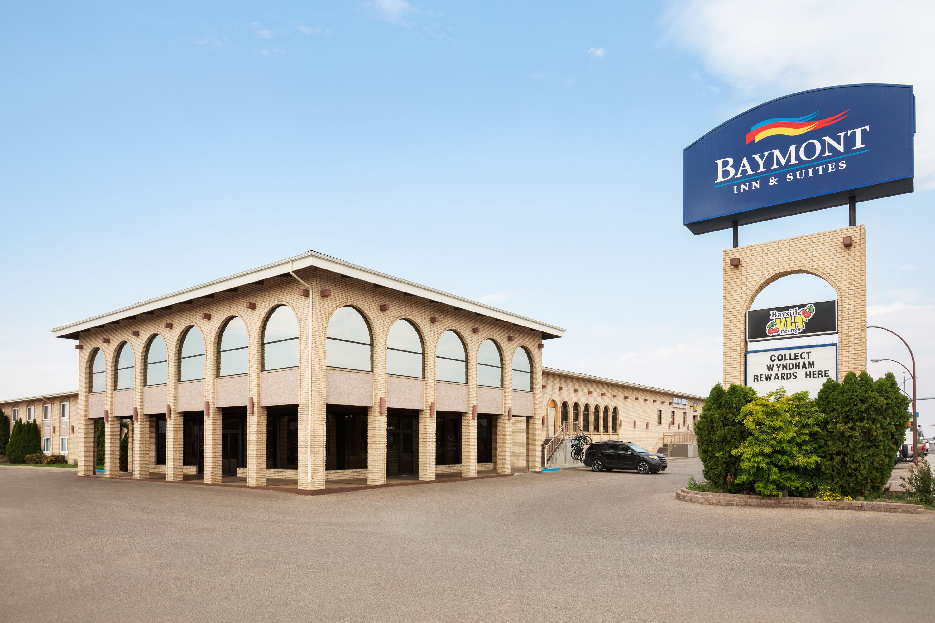 Baymont By Wyndham Medicine Hat Medicine Hat Ab Hotels