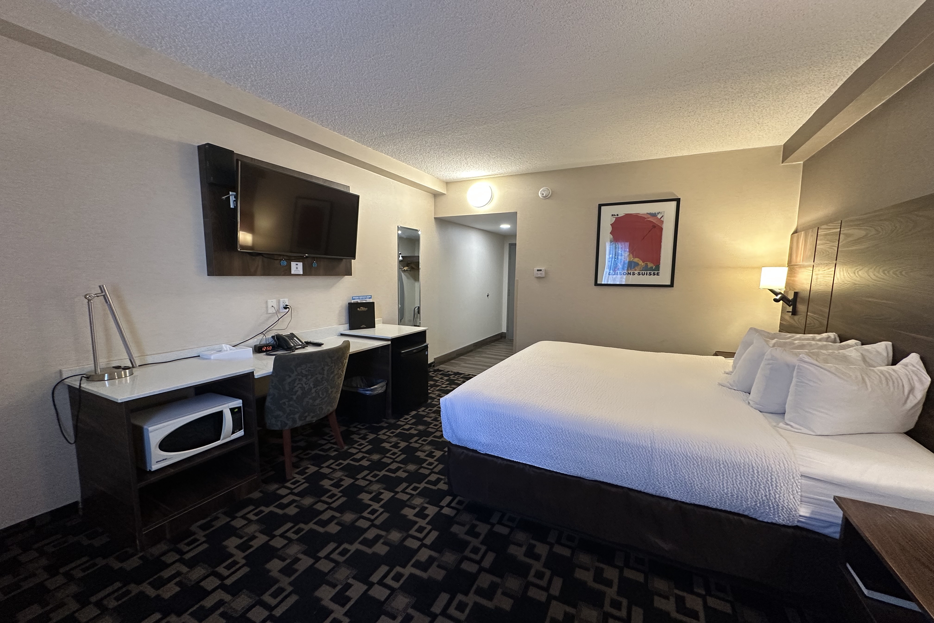 Guest room at the Baymont by Wyndham Medicine Hat in Medicine Hat, Alberta